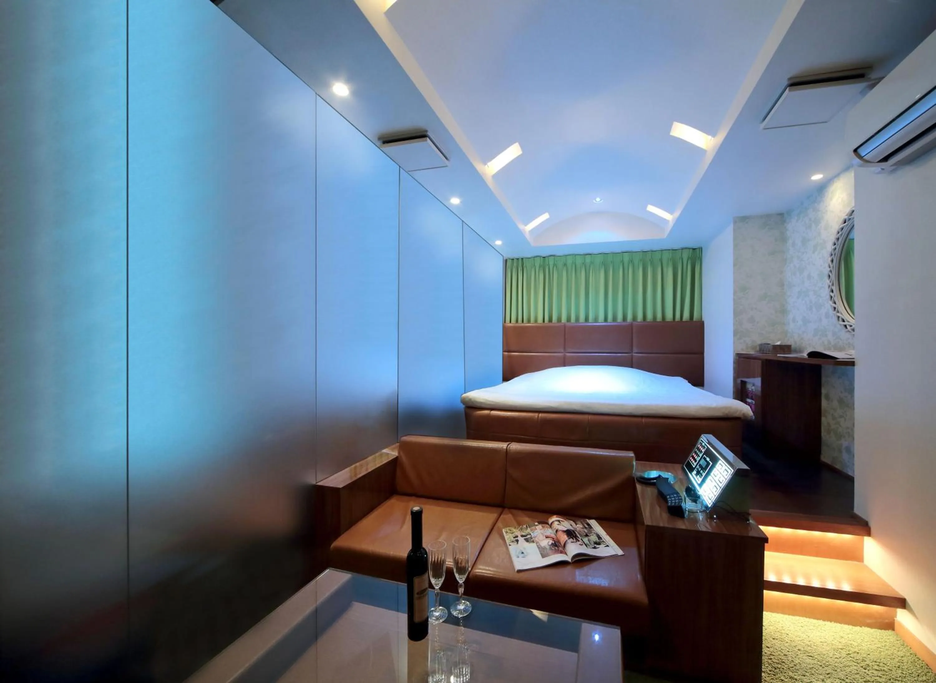 Bed in Design Hotel W Zip Club