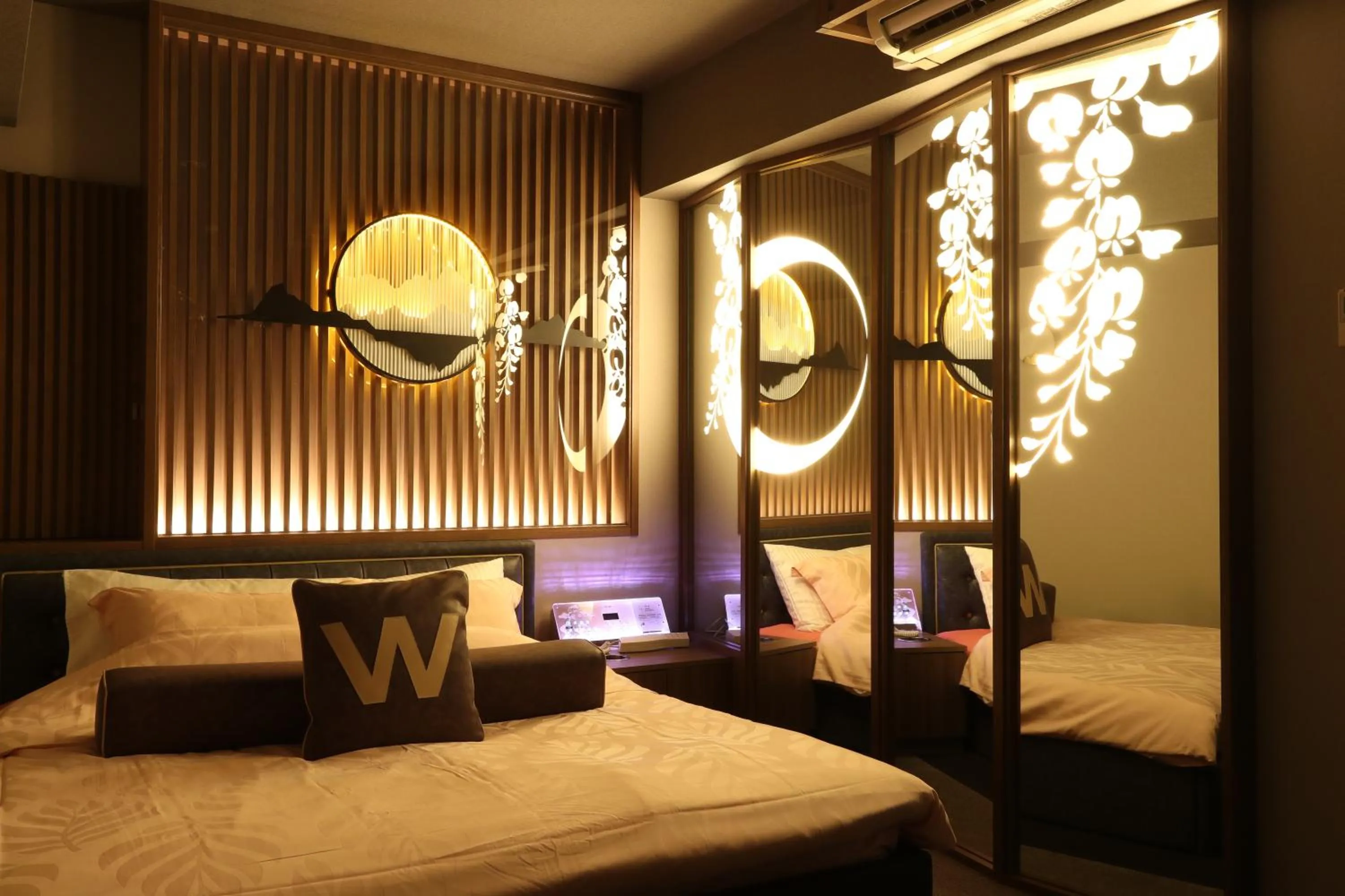 Bed in Design Hotel W Zip Club