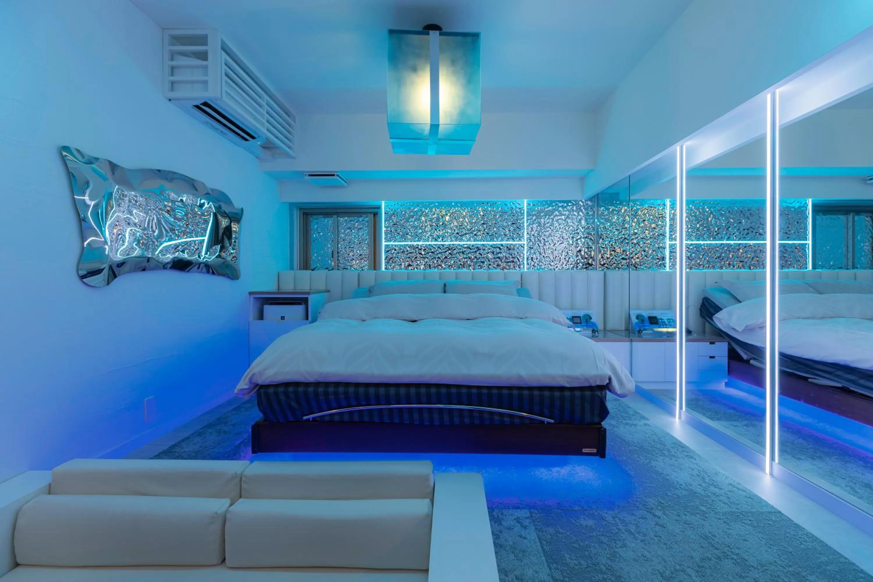 Bed in Design Hotel W Zip Club