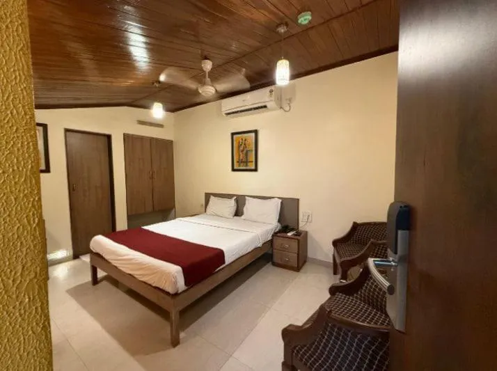 Bed in Hotel Beach Garden