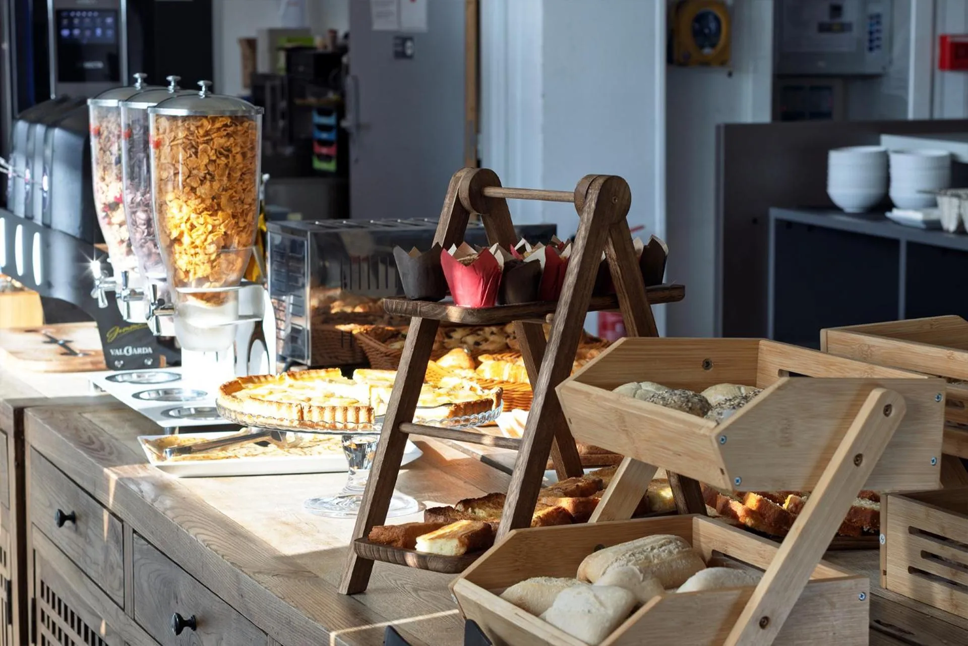 Buffet breakfast in Hôtel Lodge In Paris 13