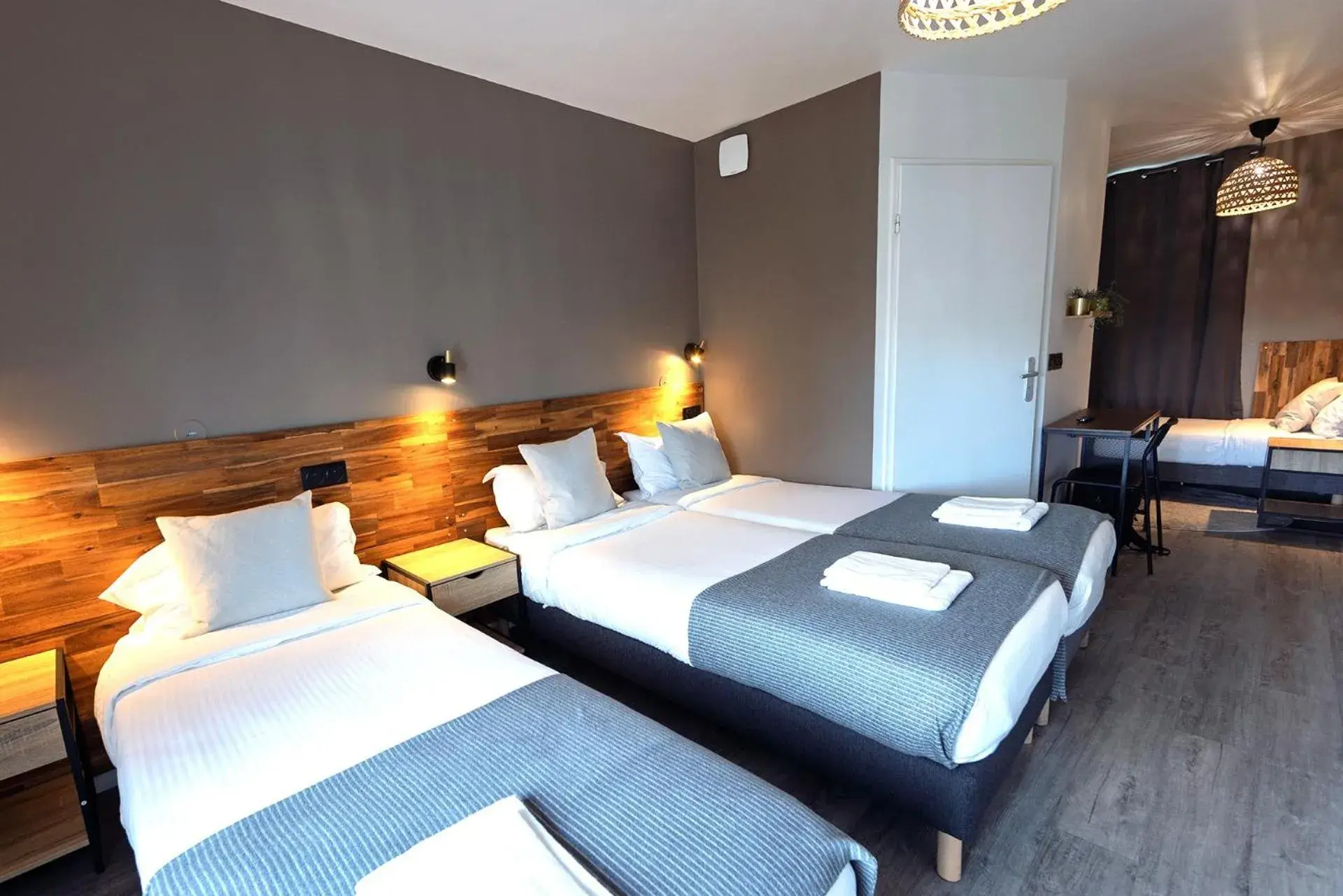 Bed in Hôtel Lodge In Paris 13 Bed in Hôtel Lodge In Paris 13