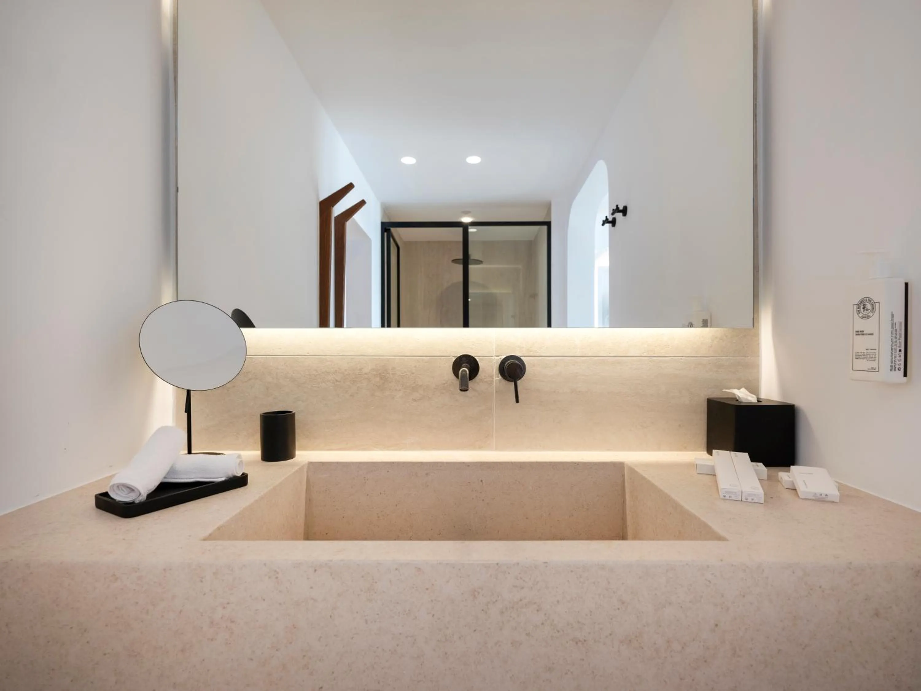 Bathroom in Santo Pure Oia Suites & Villas