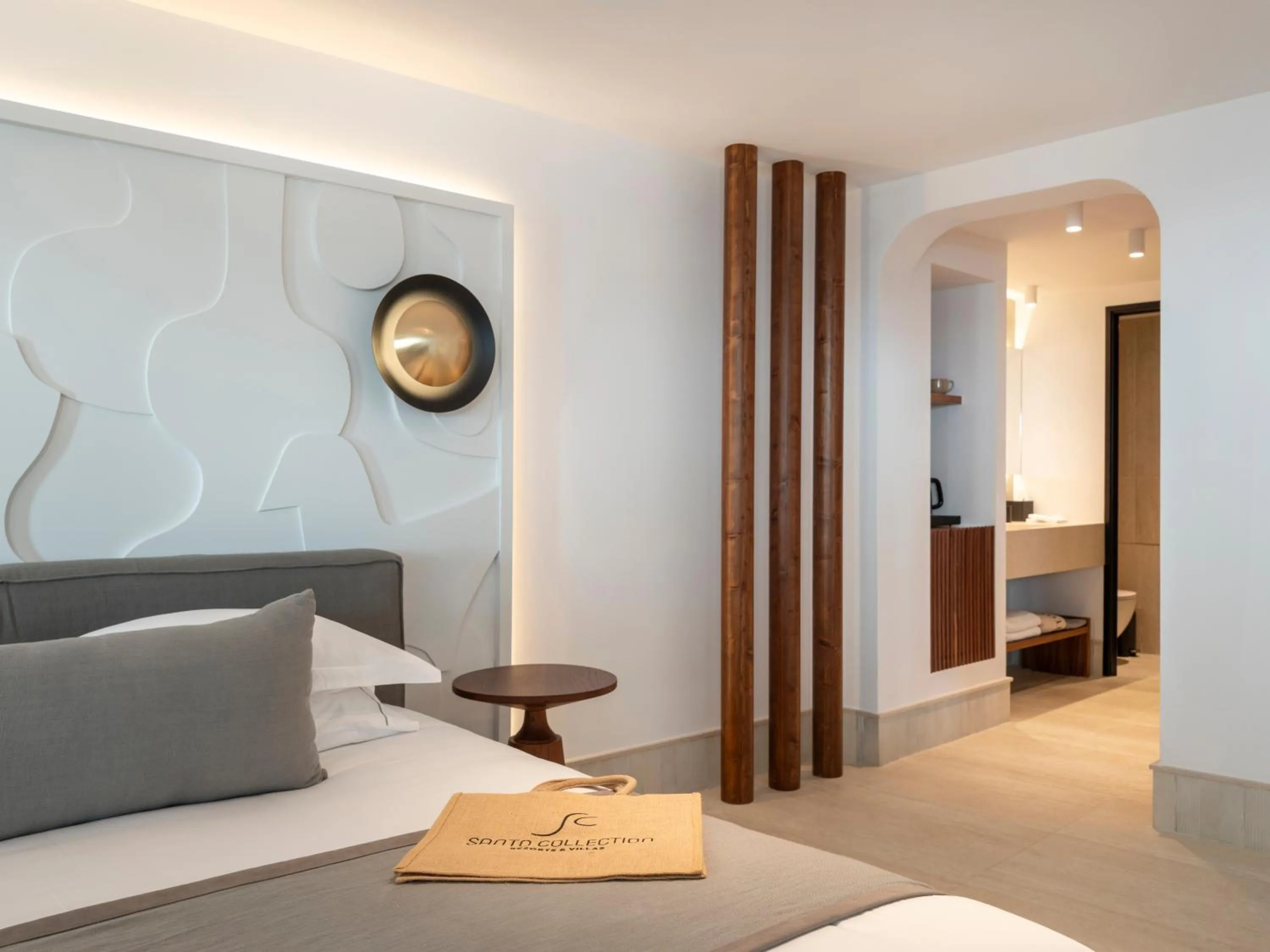 Bedroom, Bed in Santo Pure Oia Suites & Villas