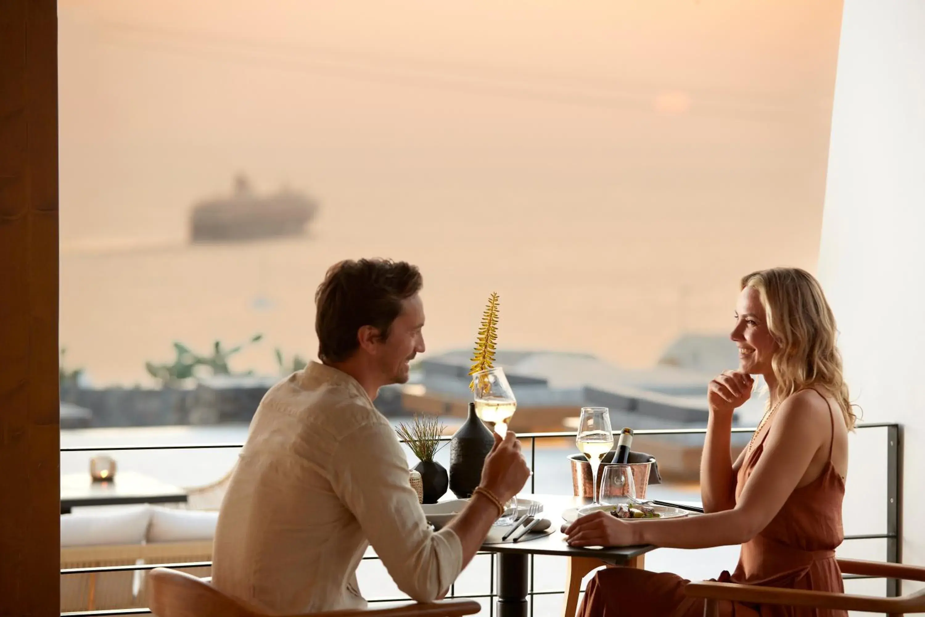 Restaurant/places to eat in Santo Pure Oia Suites & Villas Restaurant/places to eat in Santo Pure Oia Suites & Villas