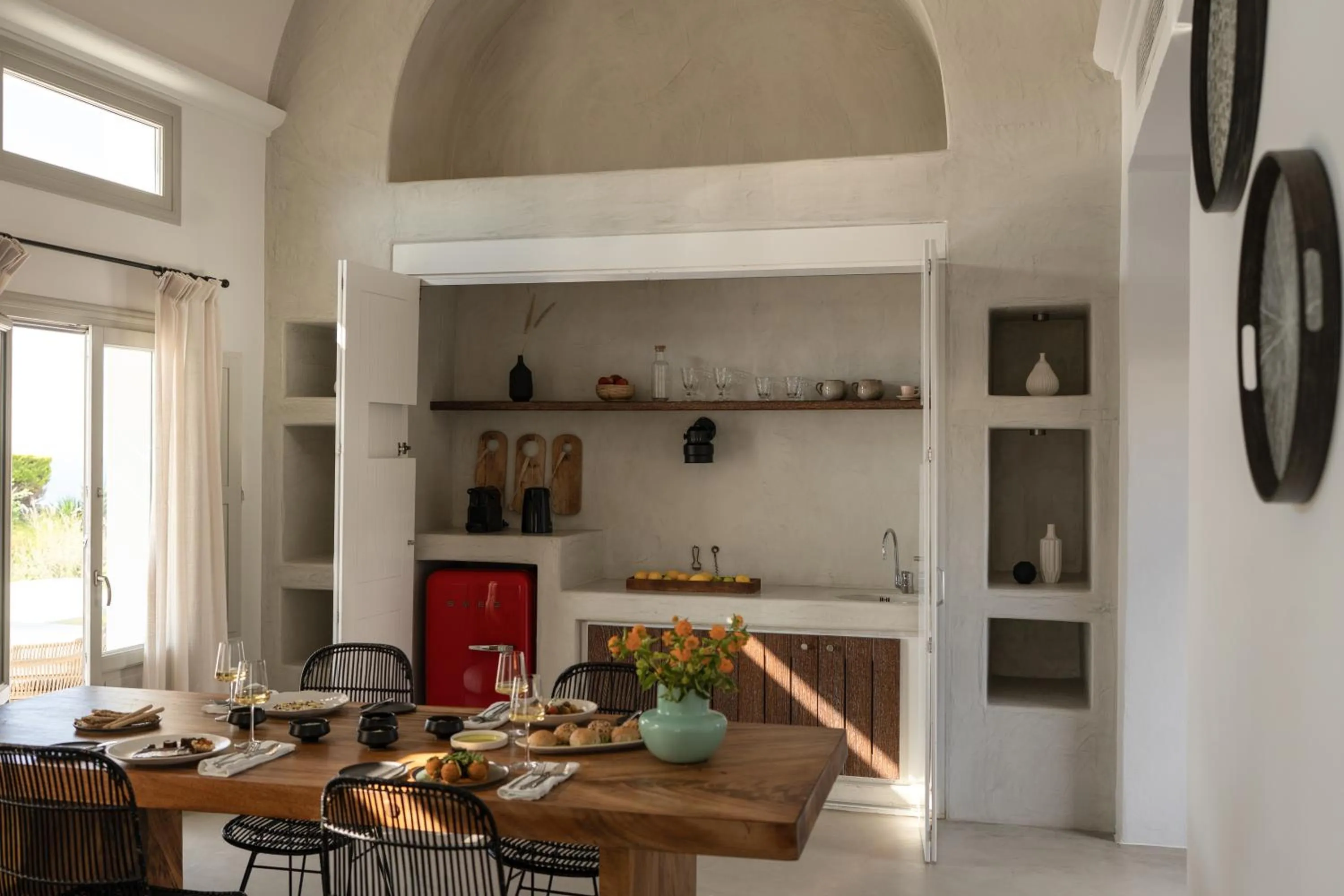 Living room in Santo Pure Oia Suites & Villas