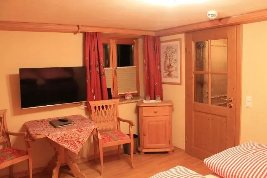 Standard Double Room in Winklmoos Sonnenalm Standard Double Room in Winklmoos Sonnenalm
