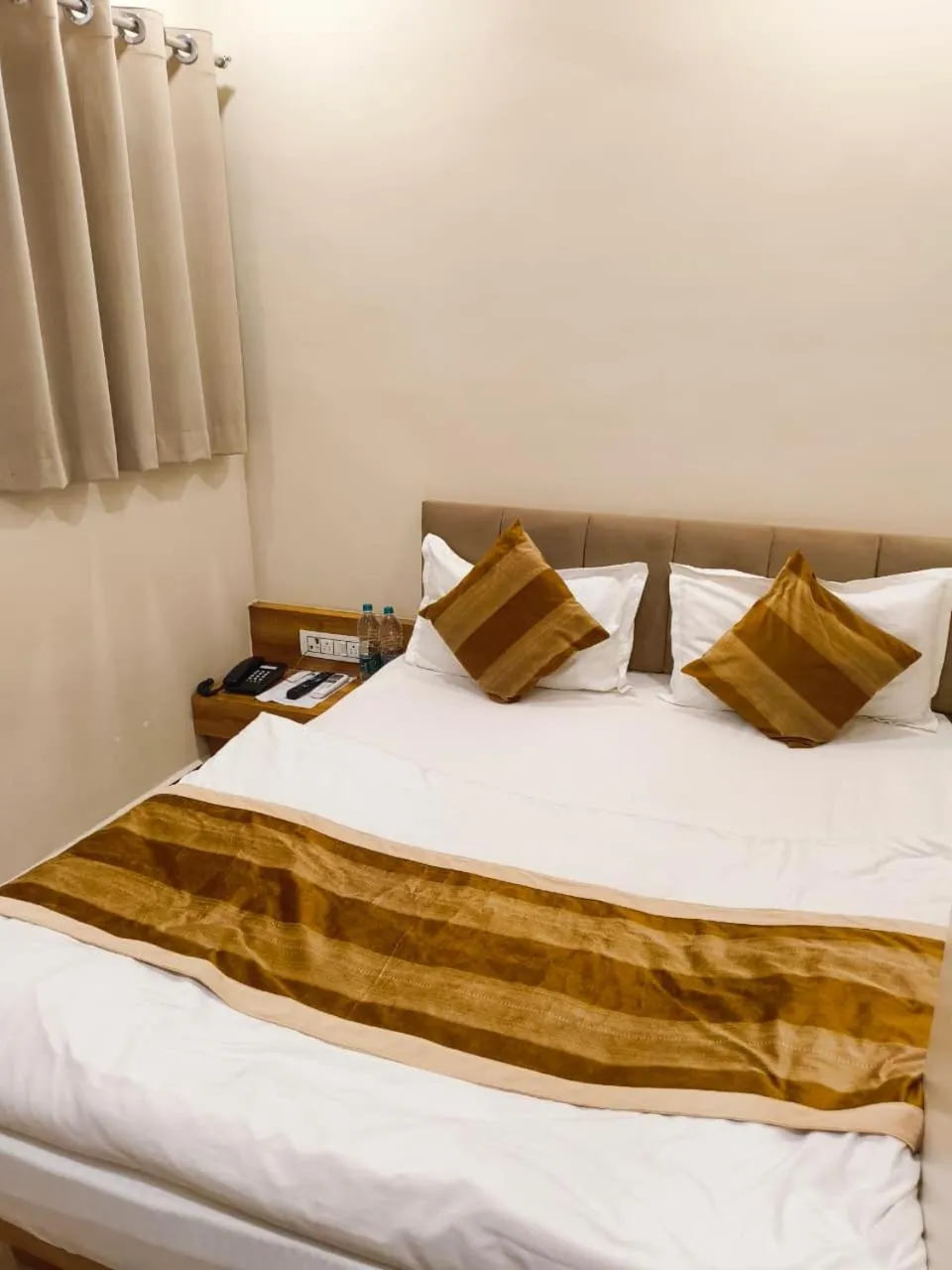 Bed in ShyamRaj Hotel