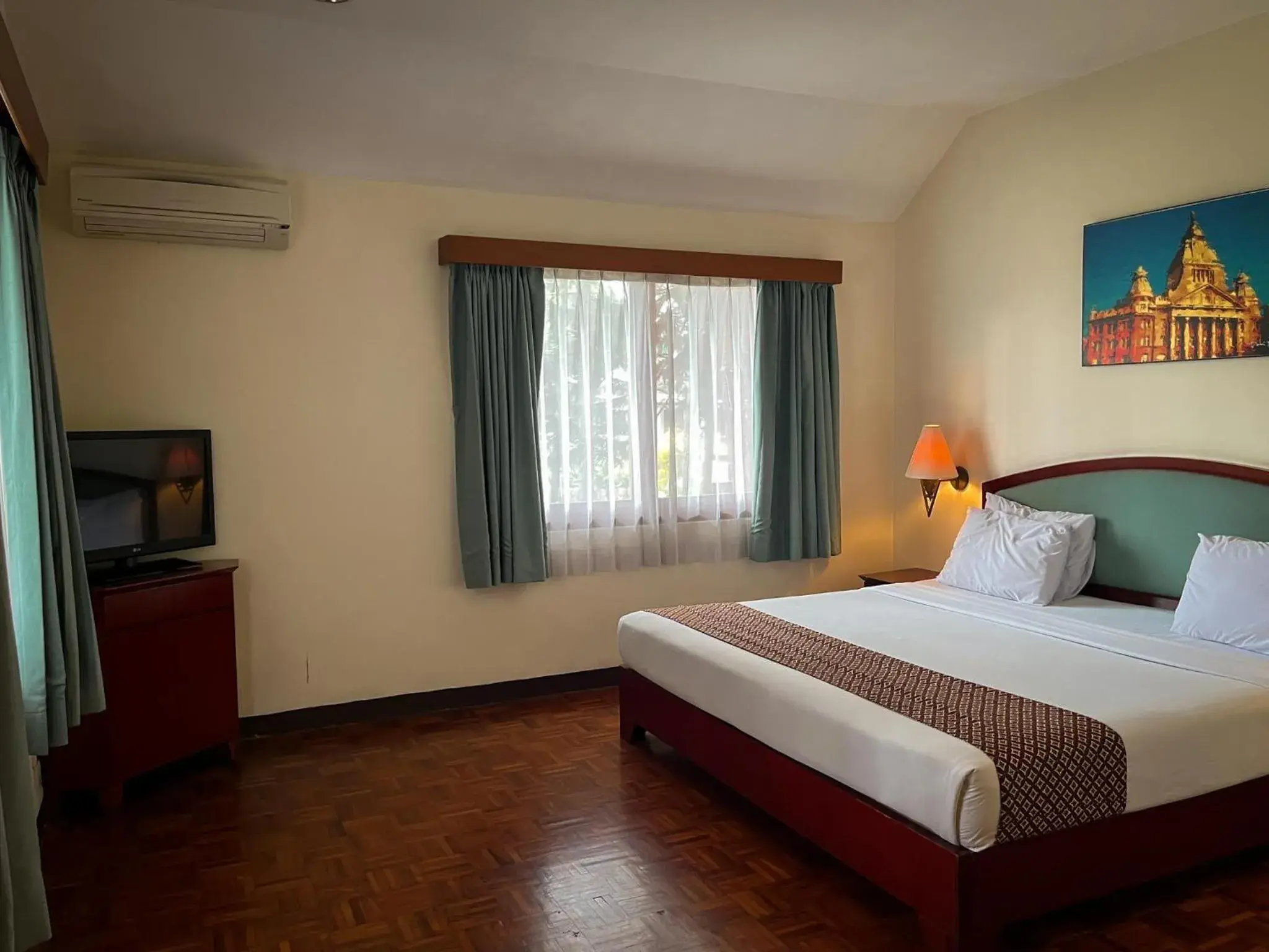 Bed in Puri Setiabudhi Bed in Puri Setiabudhi