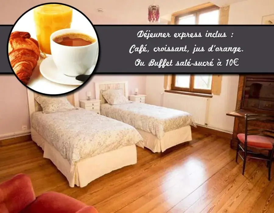 Twin Room in Le Relais Des Dames Twin Room in Le Relais Des Dames