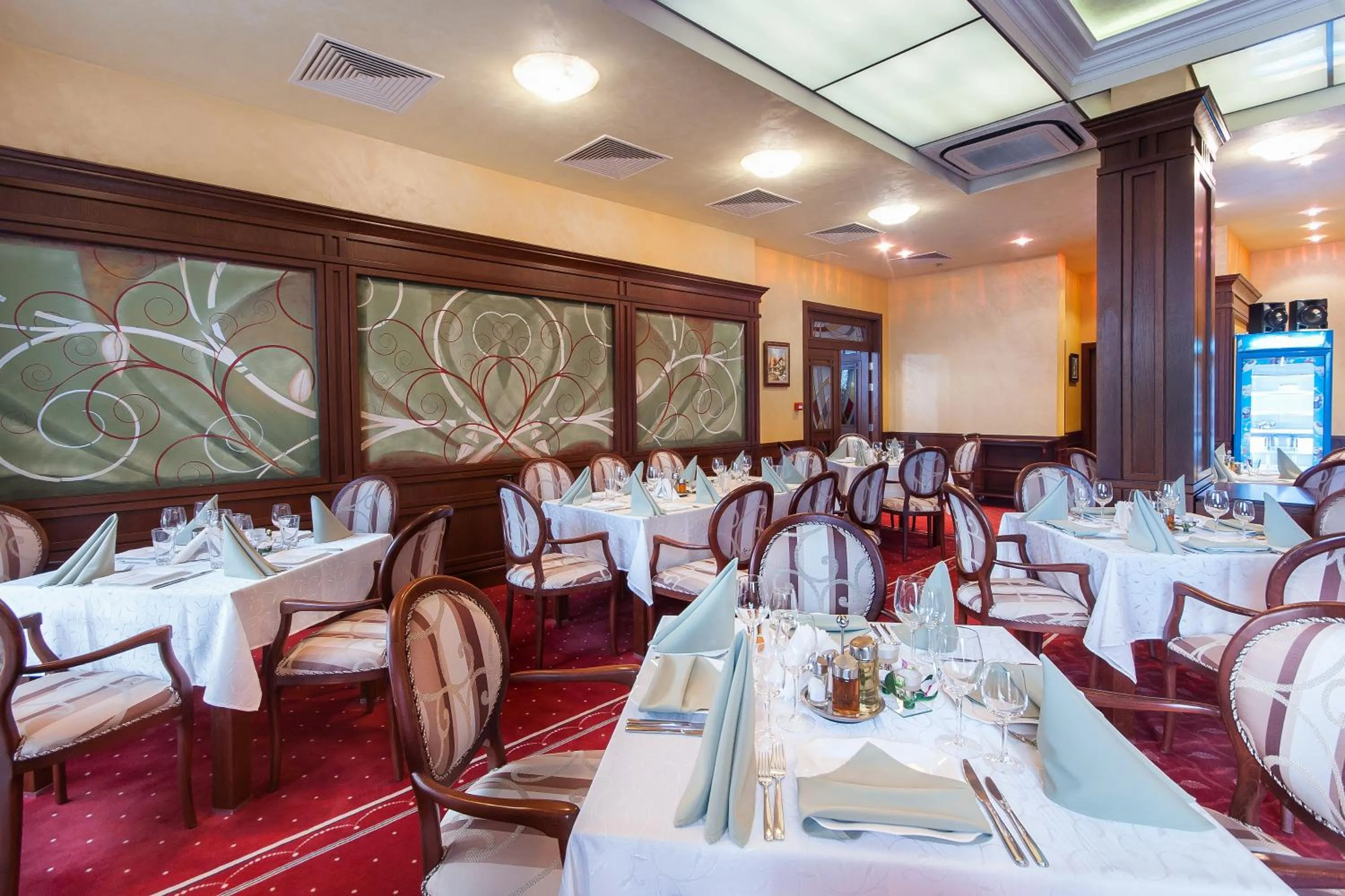 Restaurant/places to eat in Hotel Chiirite
