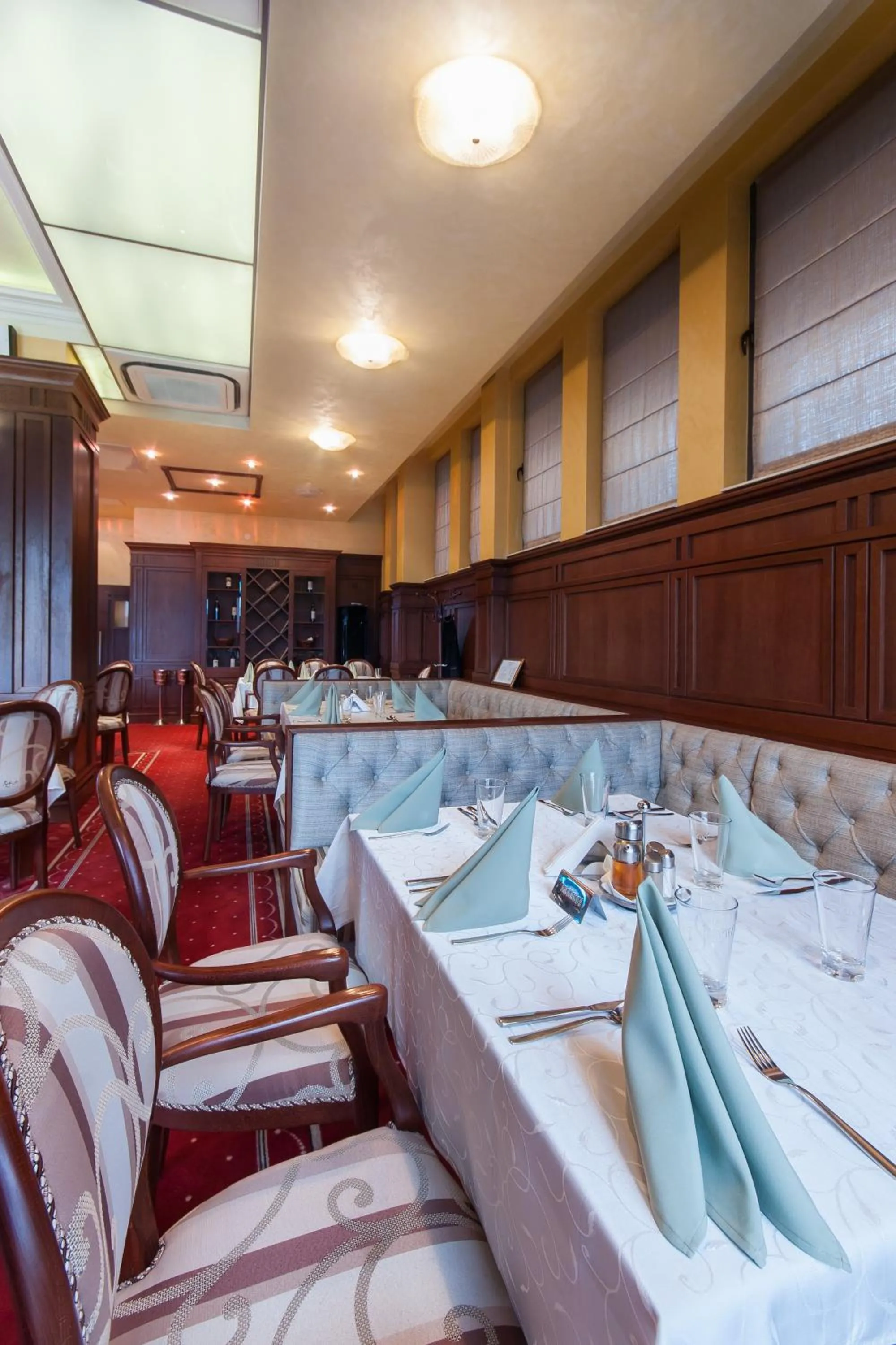 Restaurant/places to eat in Hotel Chiirite