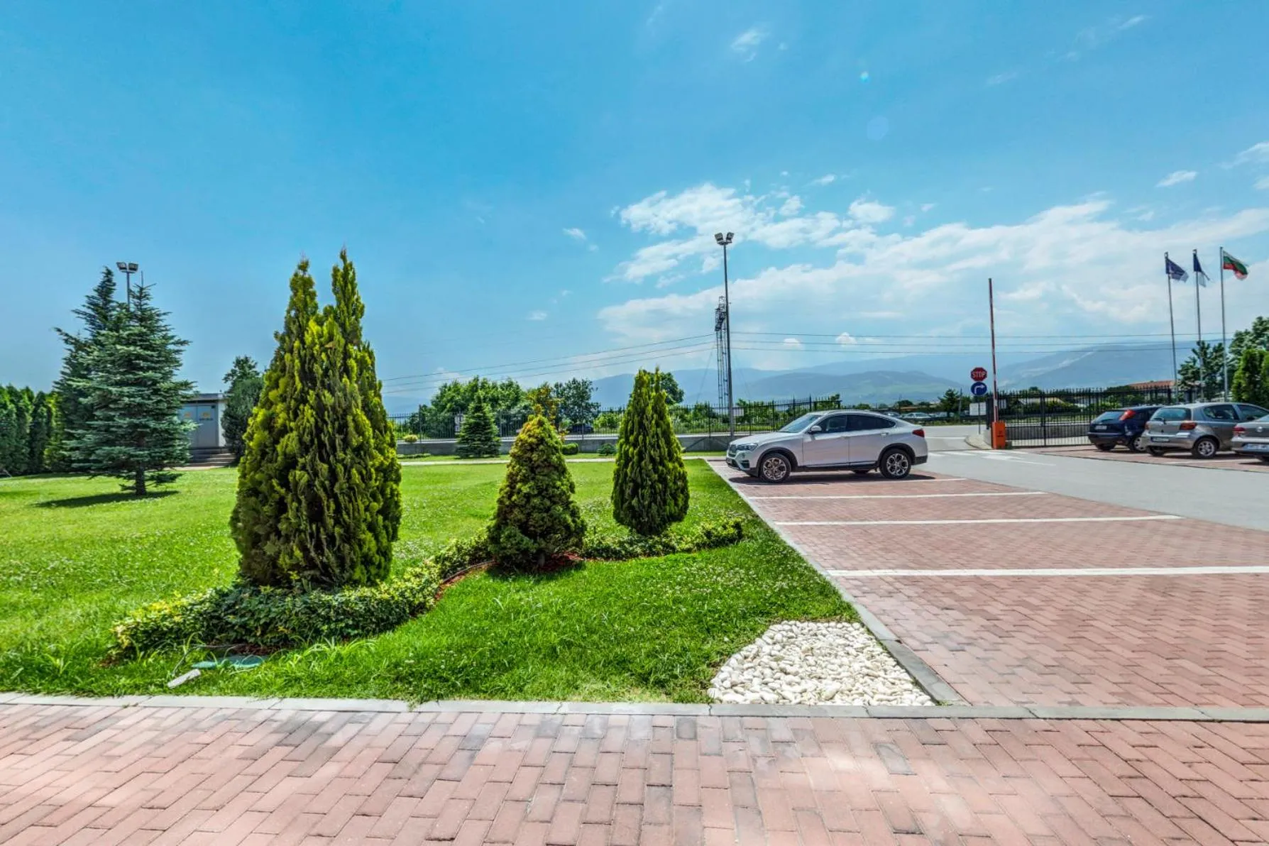 Garden in Hotel Chiirite
