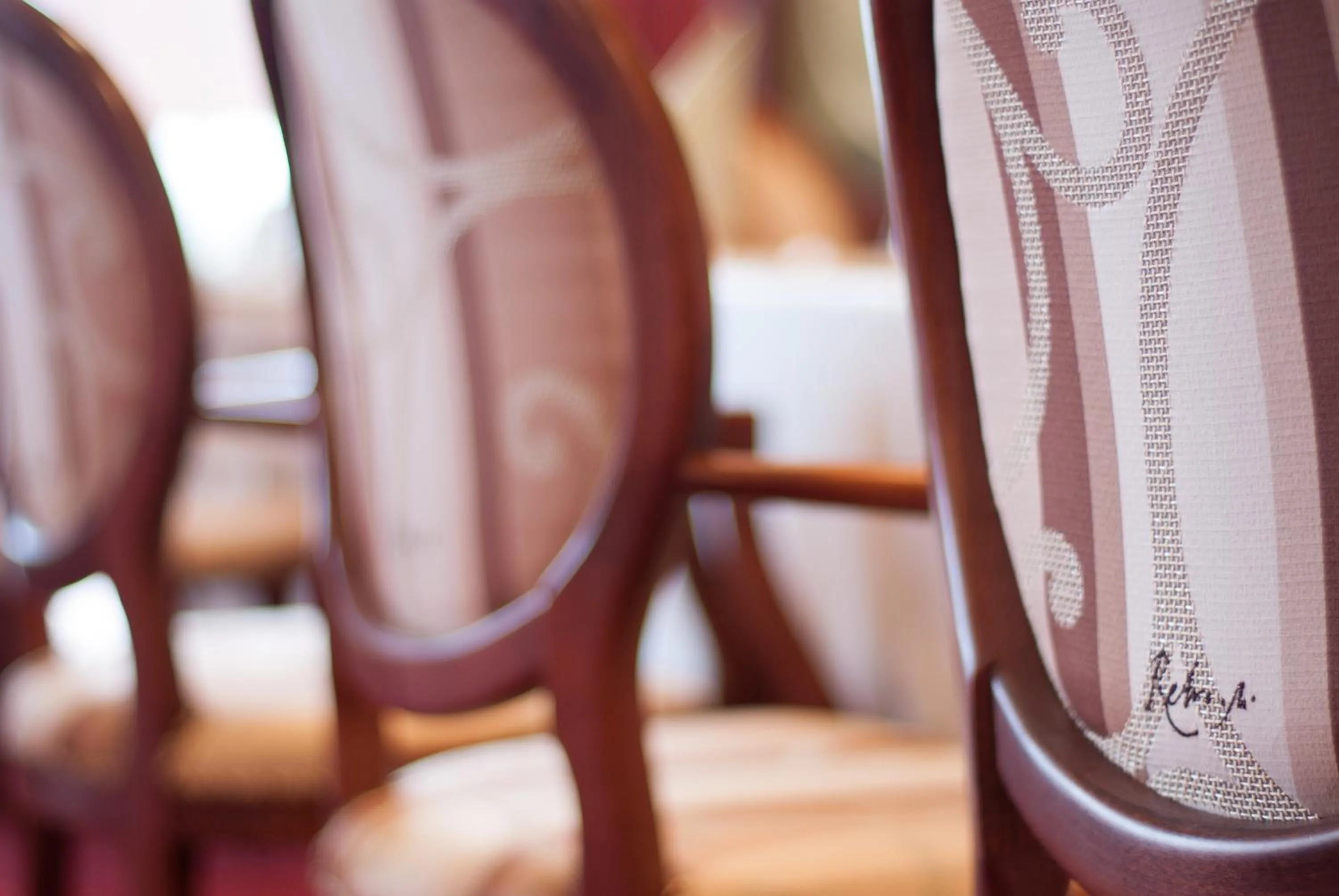 Restaurant/places to eat, Bed in Hotel Chiirite