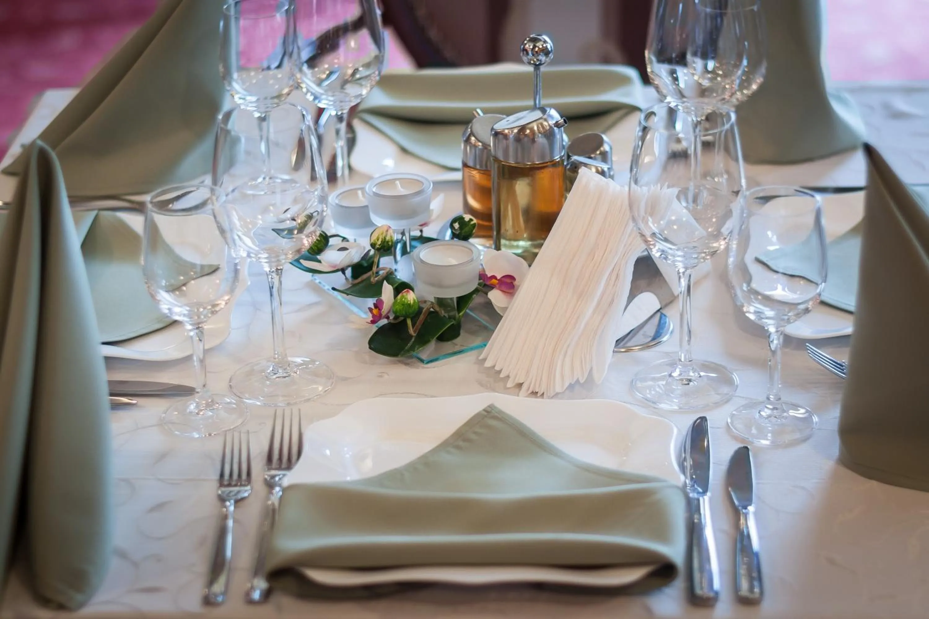 Restaurant/places to eat in Hotel Chiirite