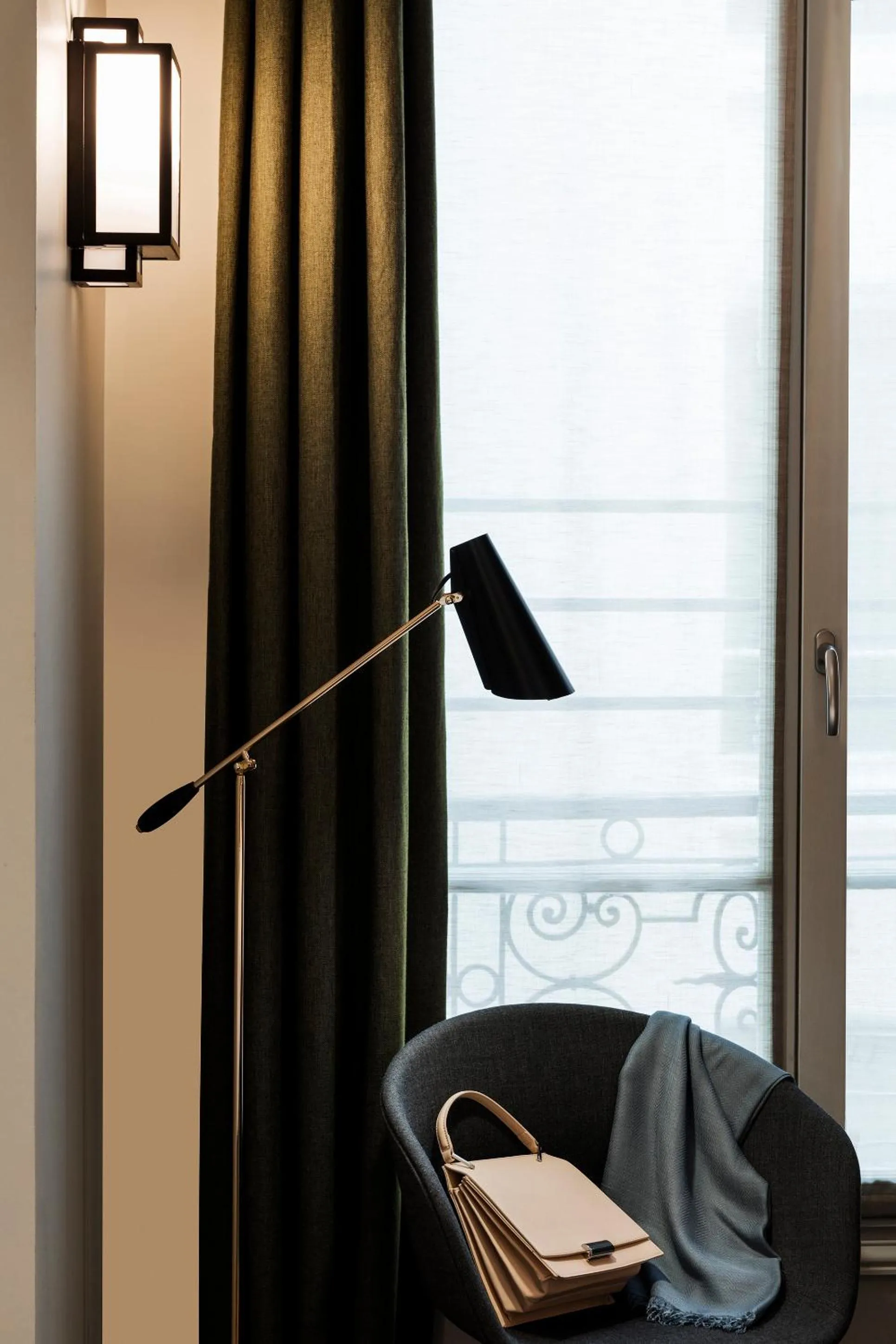 Decorative detail in Hôtel Mayflower Opera