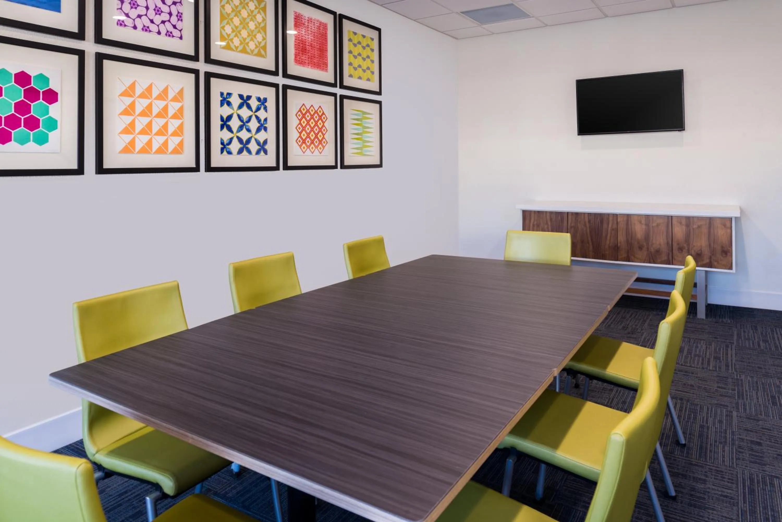 Meeting/conference room in Holiday Inn Express Fort Worth West by IHG