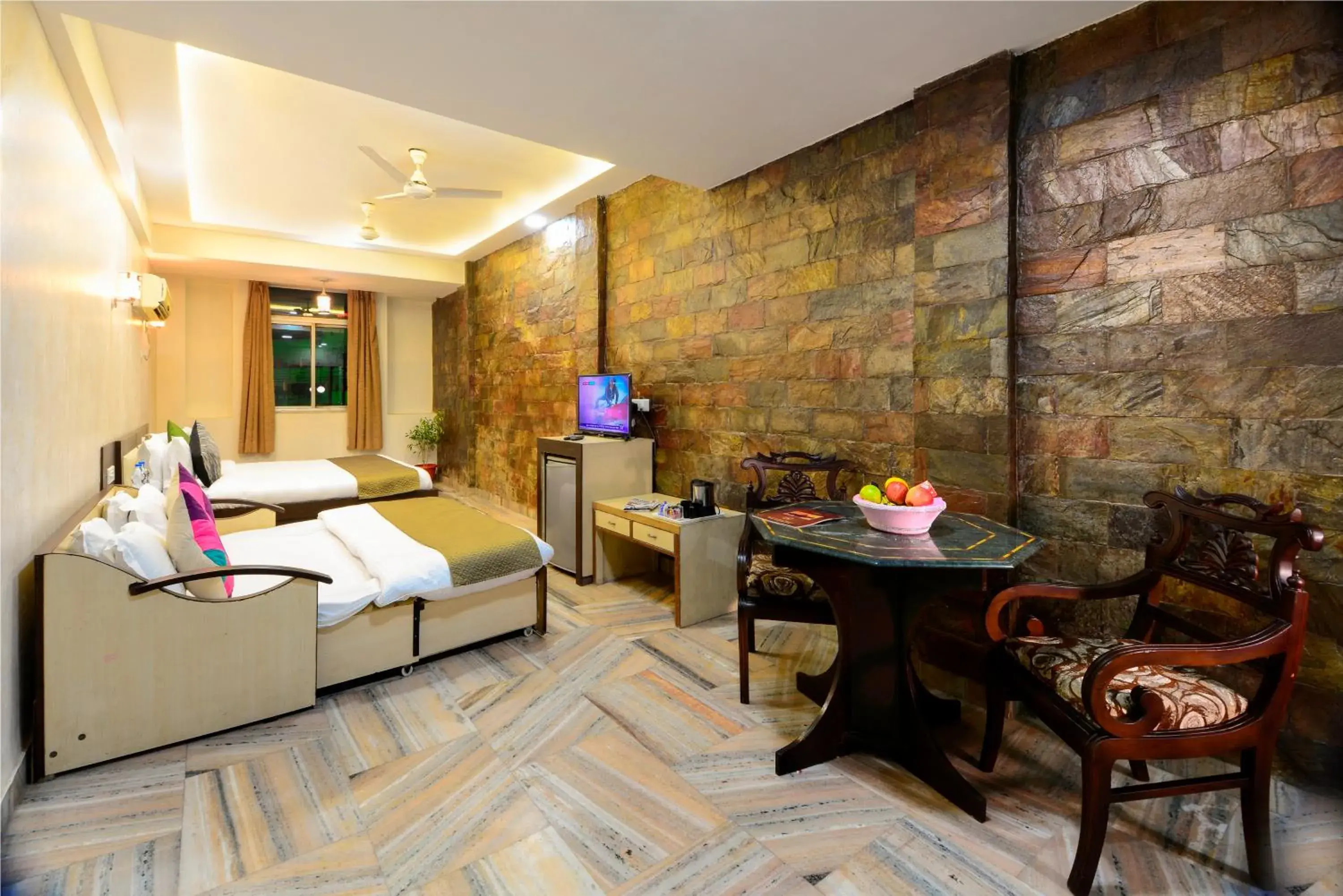 Living room, Bed in Hotel Ashish Palace Living room, Bed in Hotel Ashish Palace