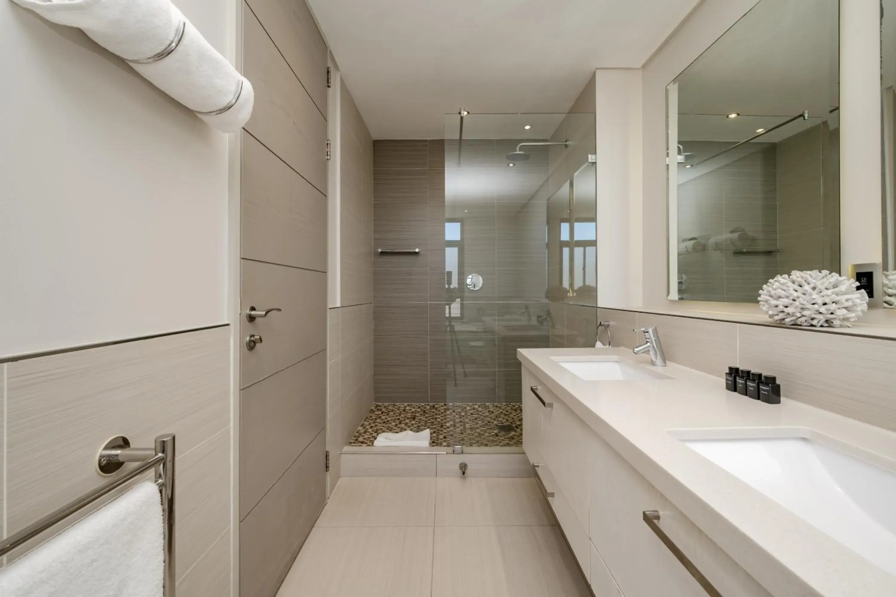 Shower in Harbour House Hotel Shower in Harbour House Hotel