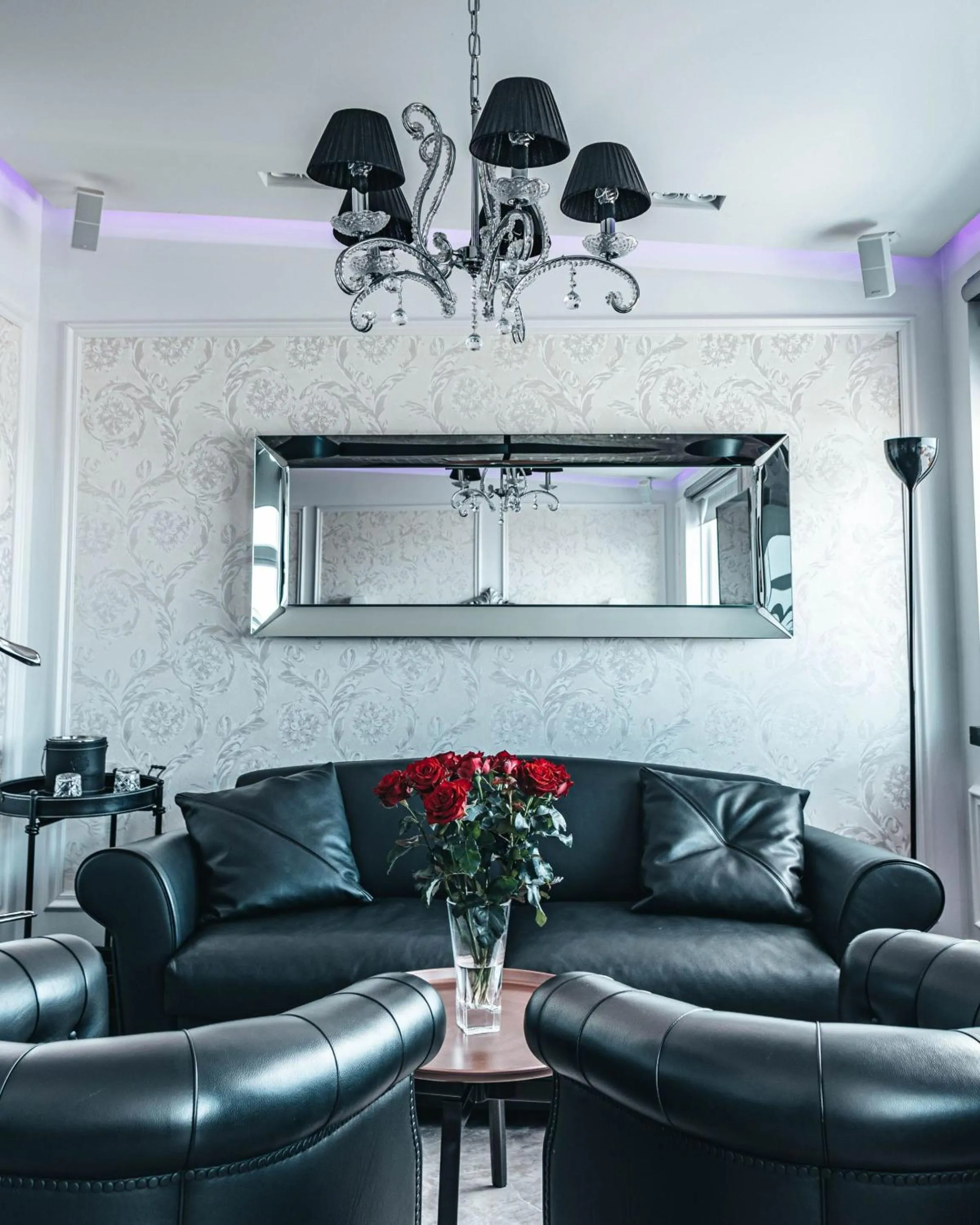 Living room in Diamond Suites by Reykjavik Keflavik Airport