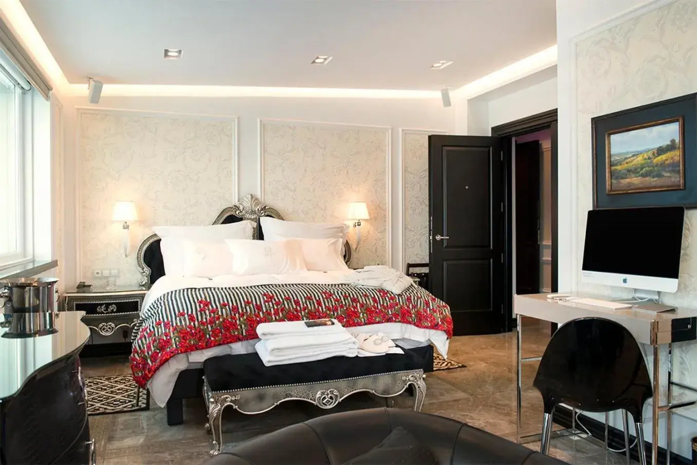 Bedroom, Bed in Diamond Suites by Reykjavik Keflavik Airport Bedroom, Bed in Diamond Suites by Reykjavik Keflavik Airport