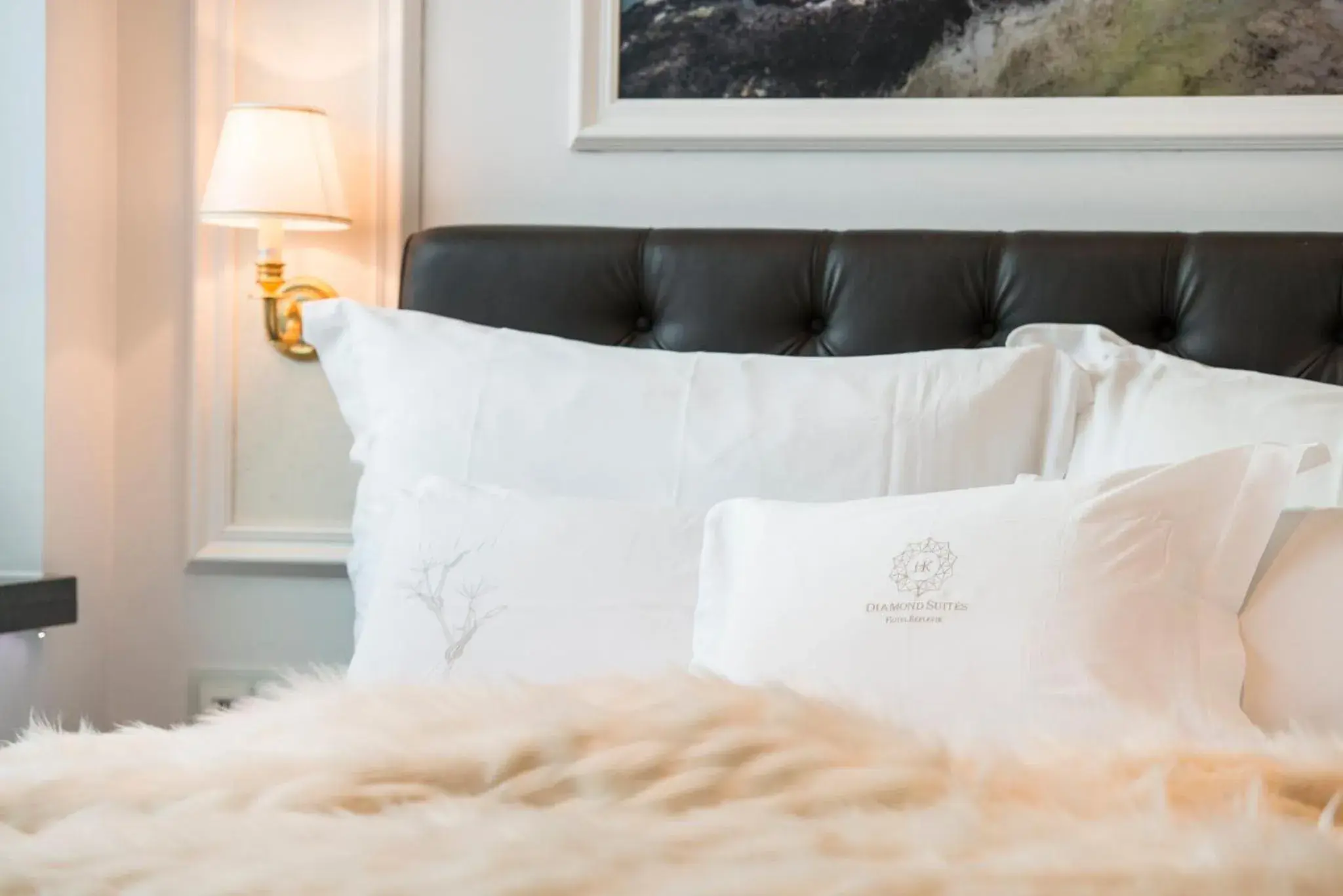 Lobby or reception, Bed in Diamond Suites by Reykjavik Keflavik Airport Lobby or reception, Bed in Diamond Suites by Reykjavik Keflavik Airport