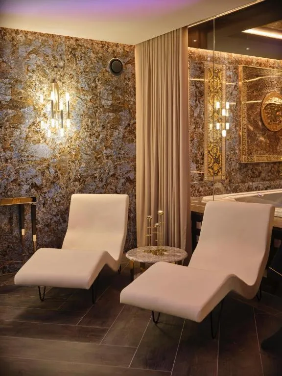 Spa and wellness centre/facilities in Diamond Suites by Reykjavik Keflavik Airport