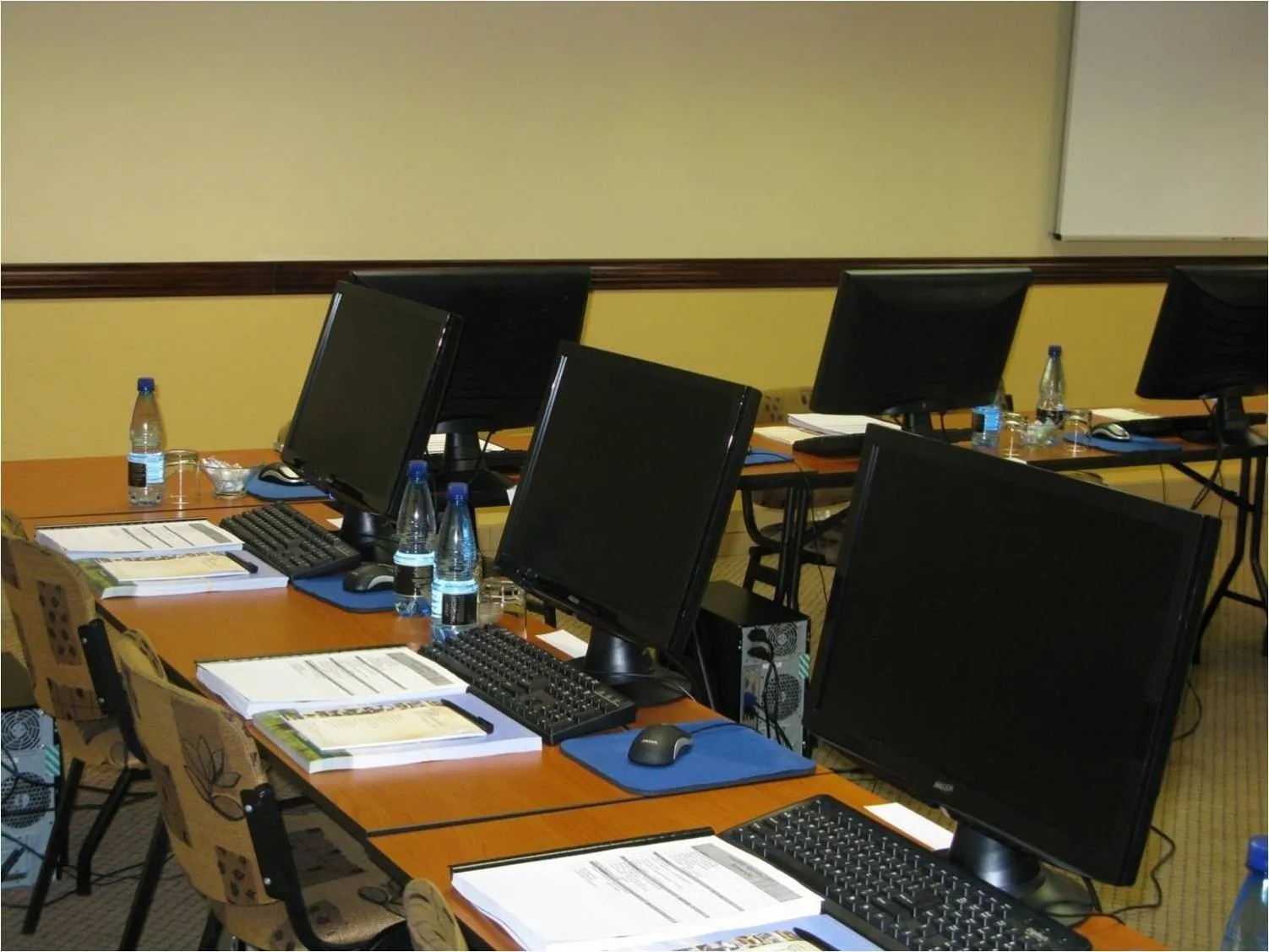 Business facilities in Benvenuto Hotel & Conference Centre