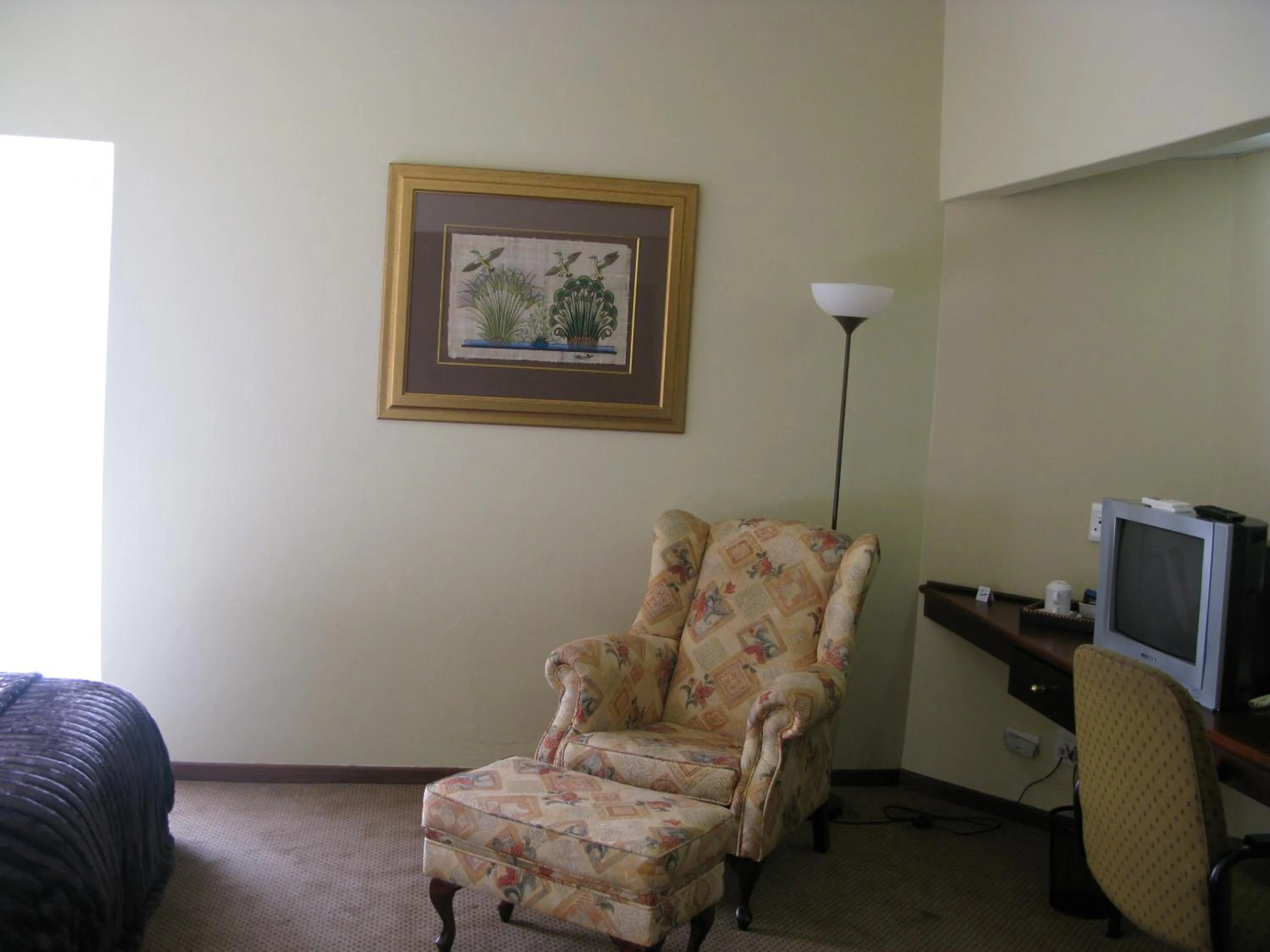 Living room in Benvenuto Hotel & Conference Centre