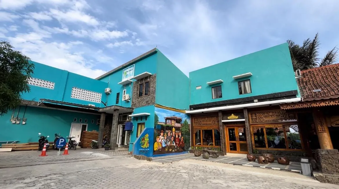 Nuwono Tasya Syariah