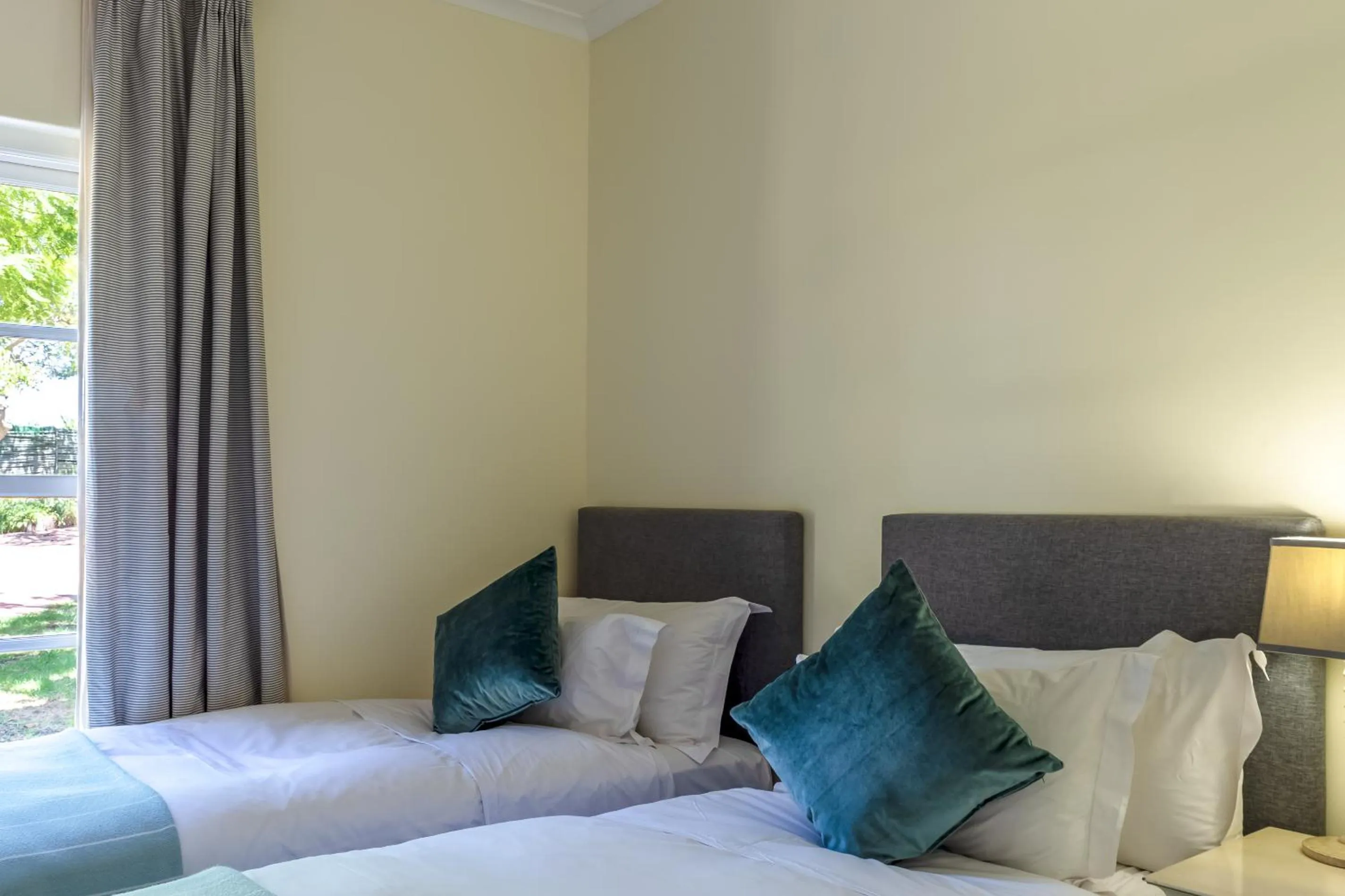 Bed in Wedgeview Country House & Spa