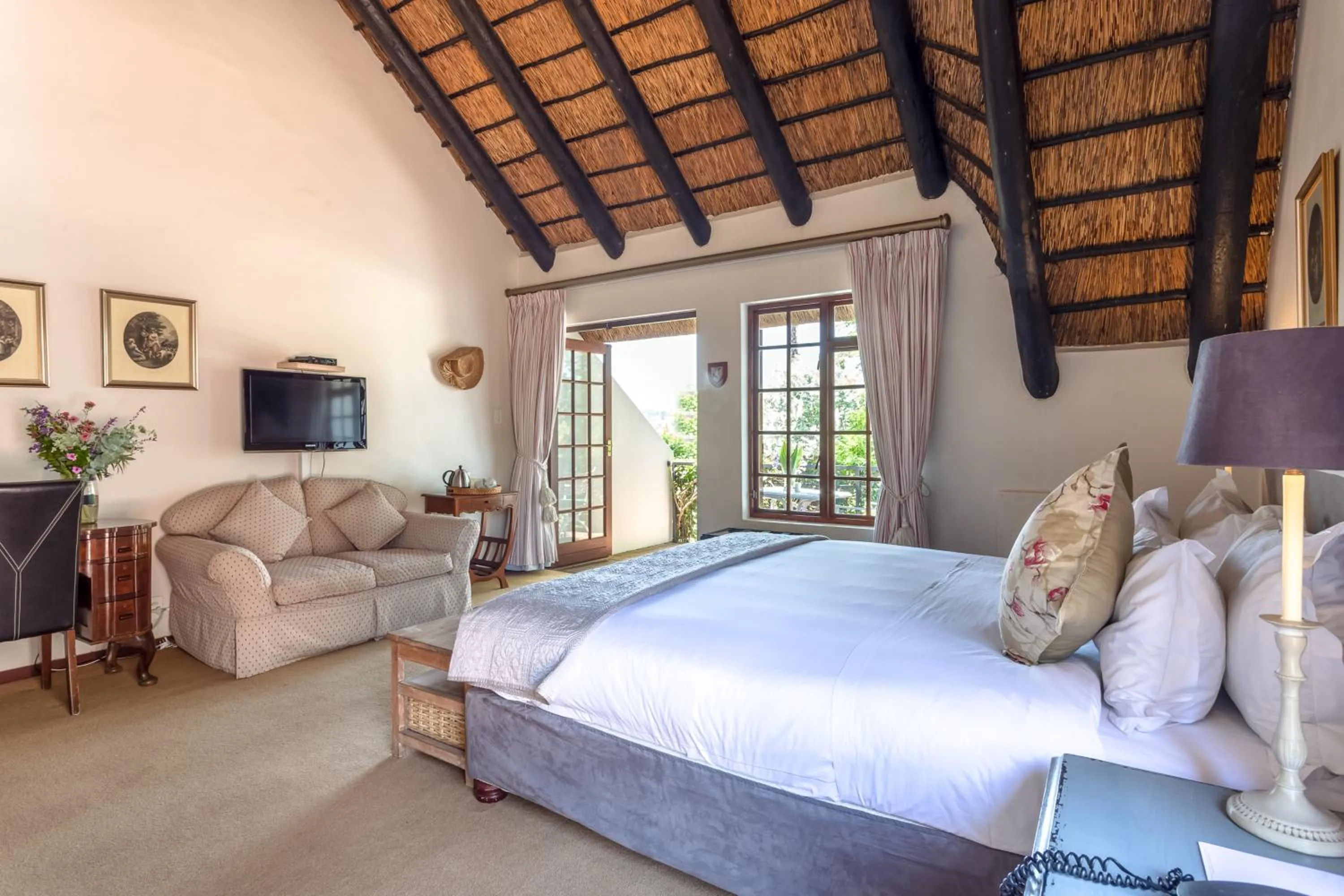 Photo of the whole room, Bed in Wedgeview Country House & Spa