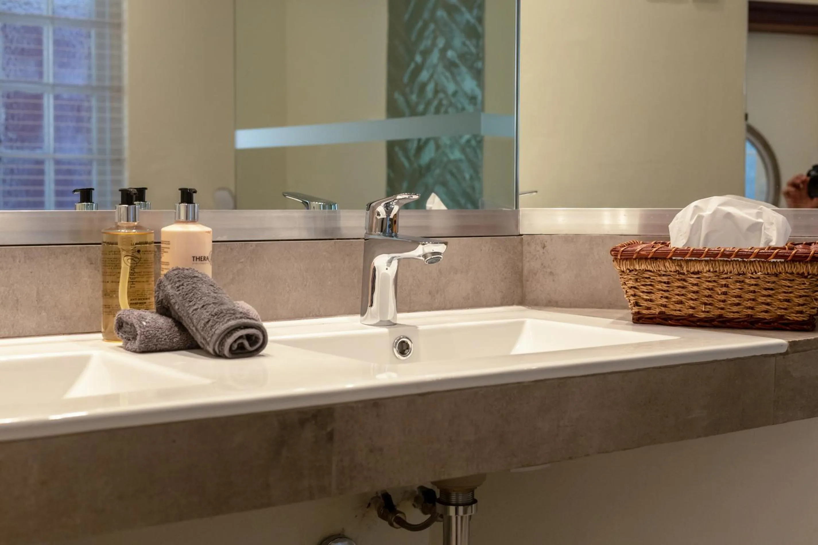 Bathroom in Wedgeview Country House & Spa