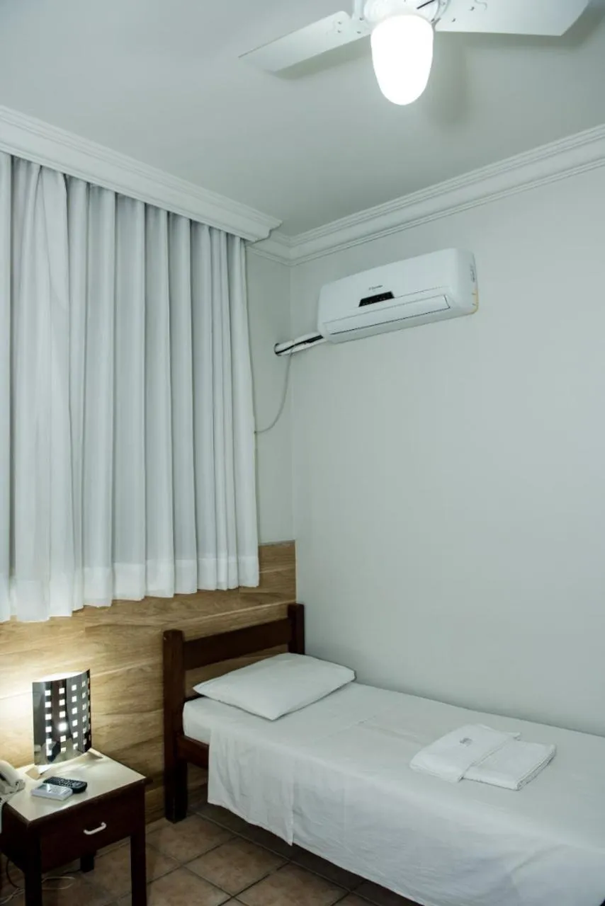 Photo of the whole room, Bed in Hotel Lumiar