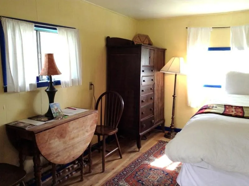 Day, Bed in Taos Goji Farm & Eco-Lodge Retreat