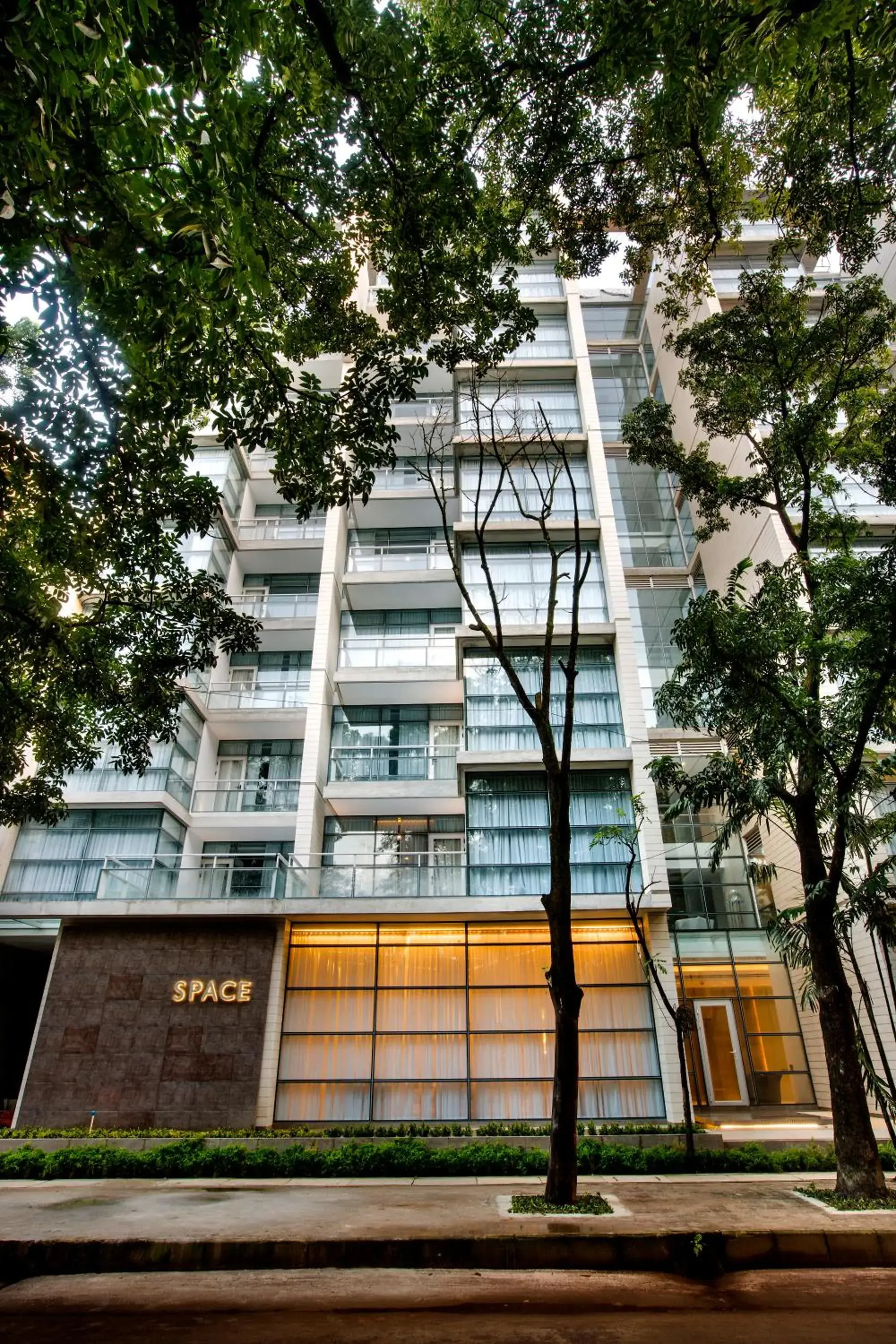 Property building in Space Hotel and Apartments Property building in Space Hotel and Apartments