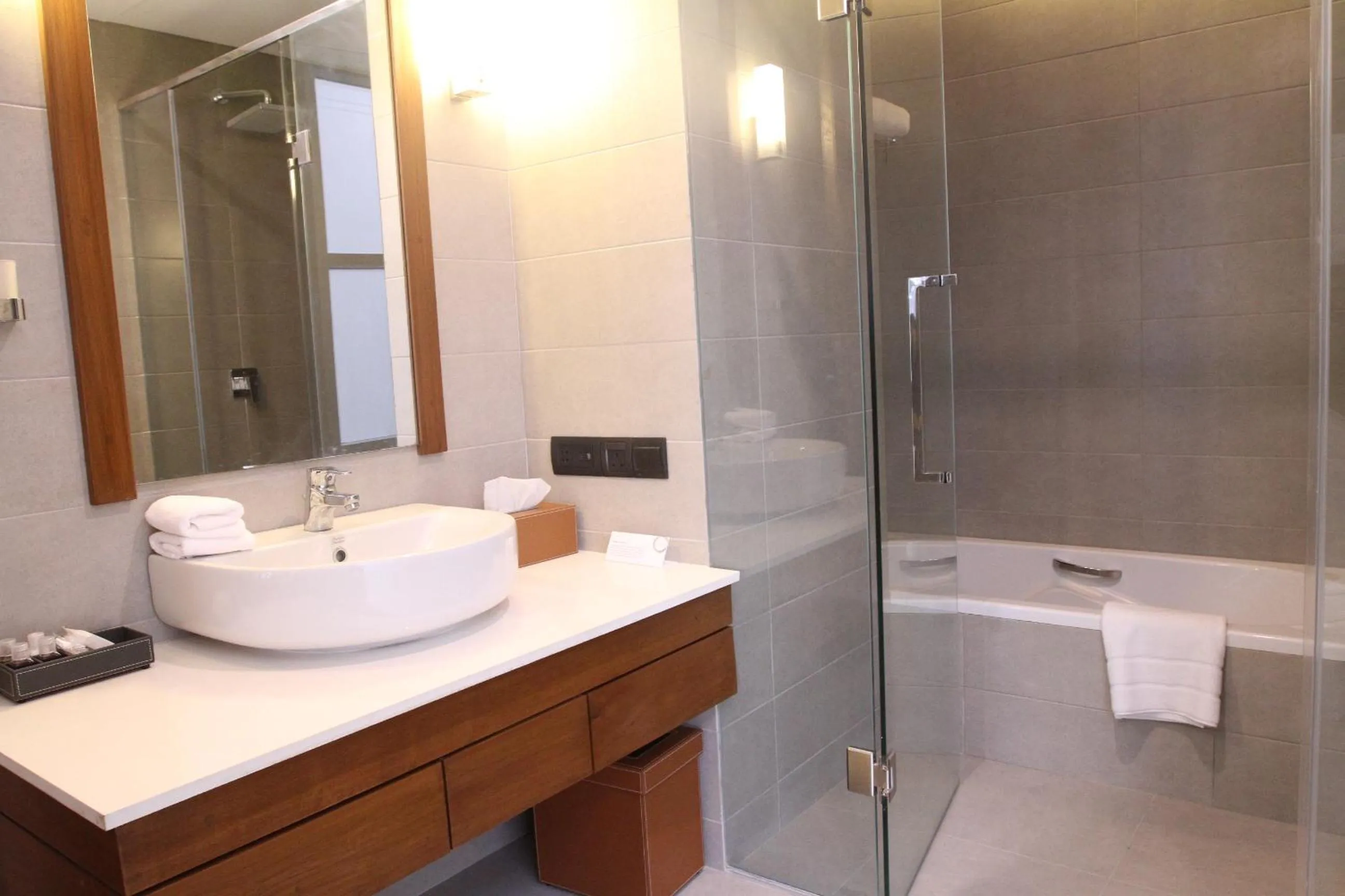 Shower in Space Hotel and Apartments