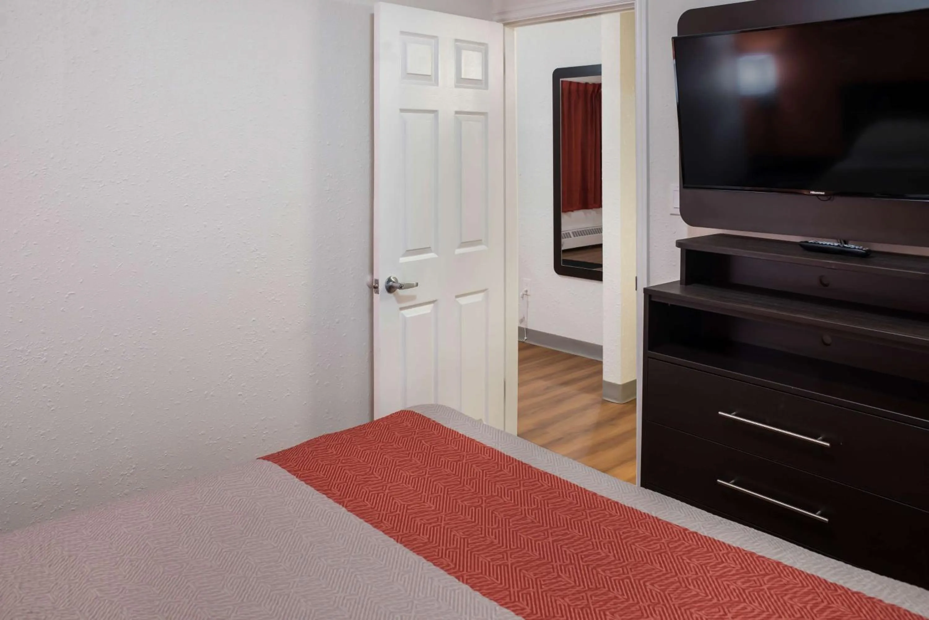 Photo of the whole room, Bed in Motel 6-Fort St. John, BC