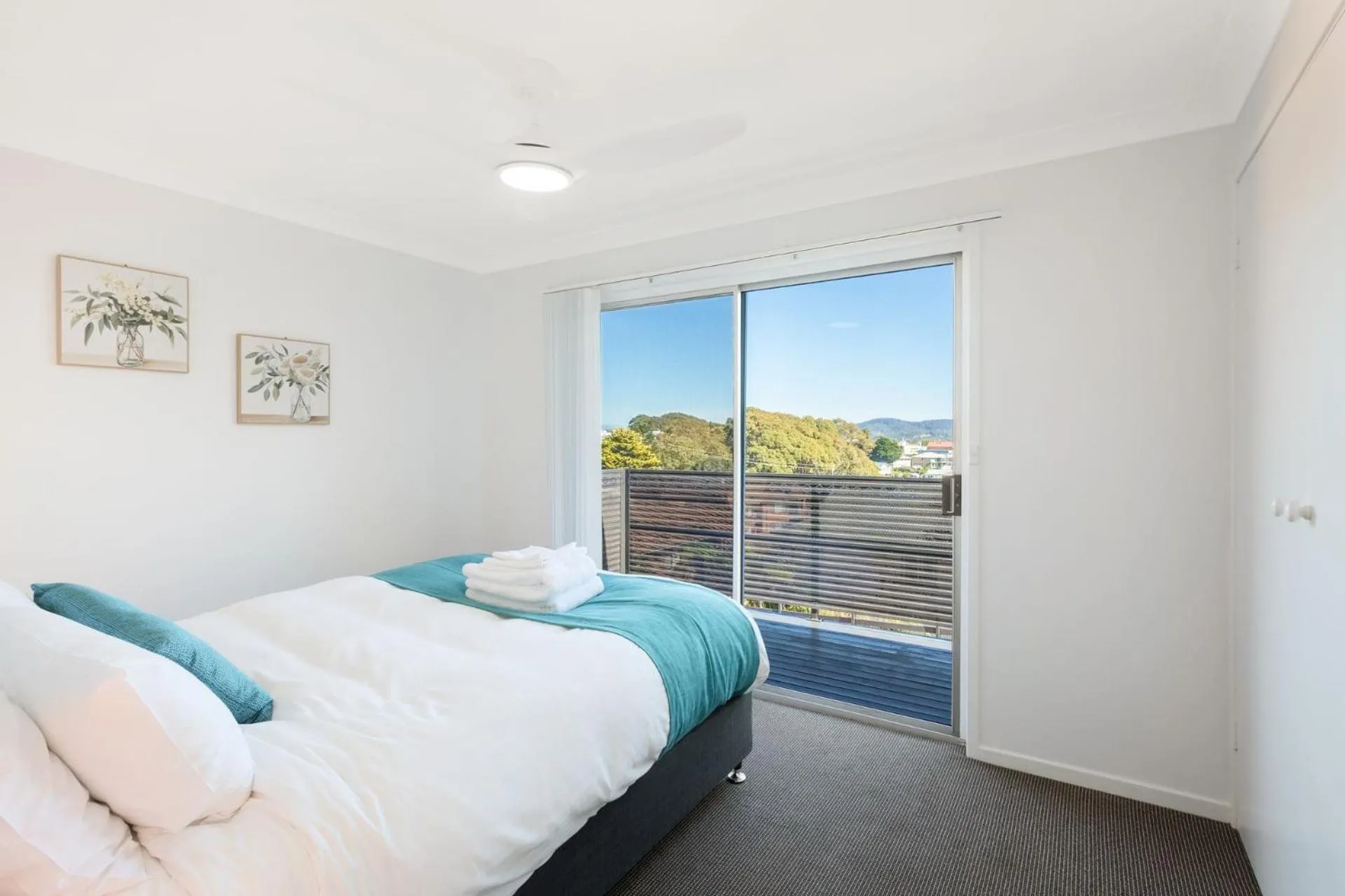 Bed in Golfers View Unit 6