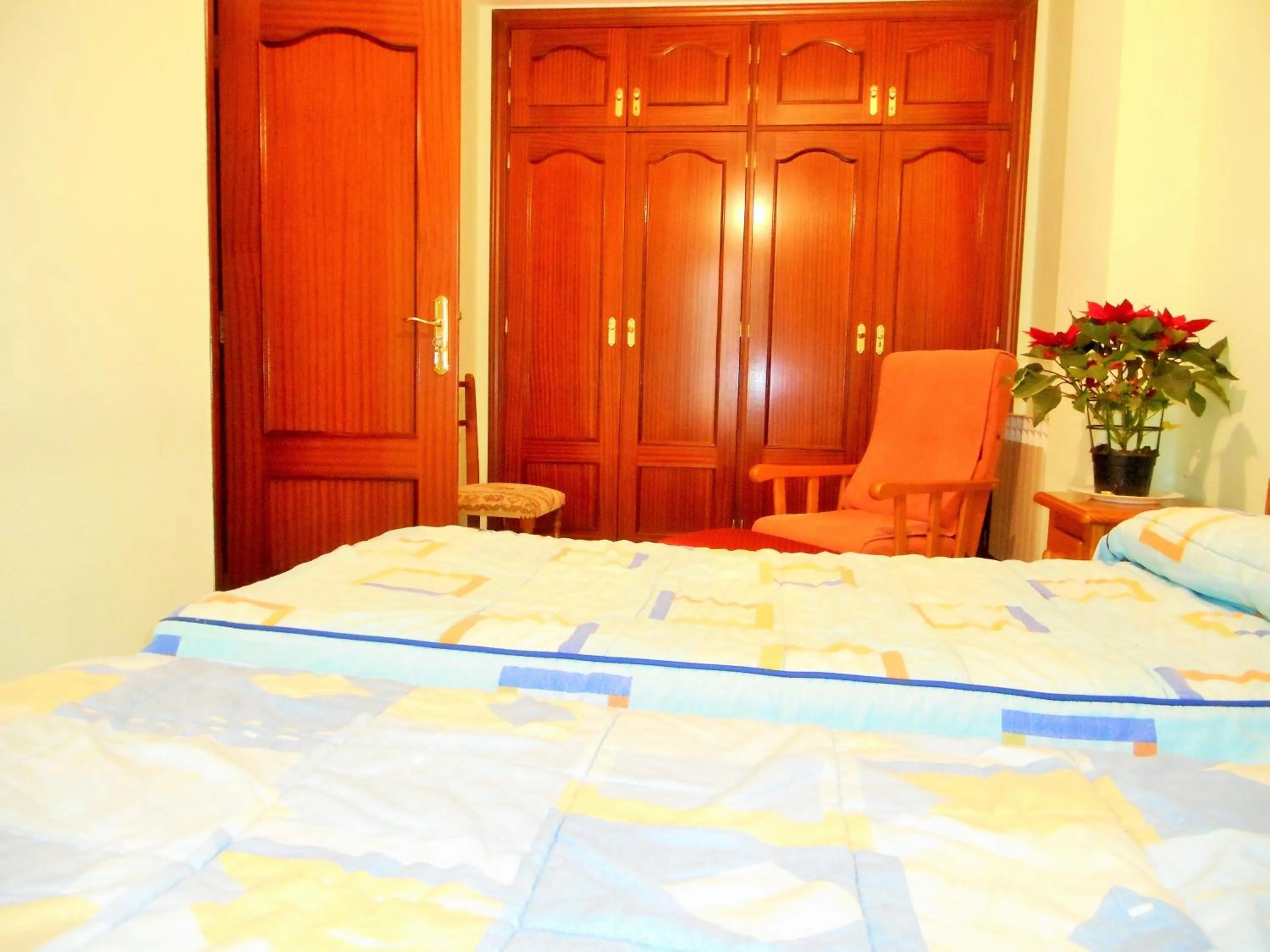 Bedroom, Bed in Martin House & Granada