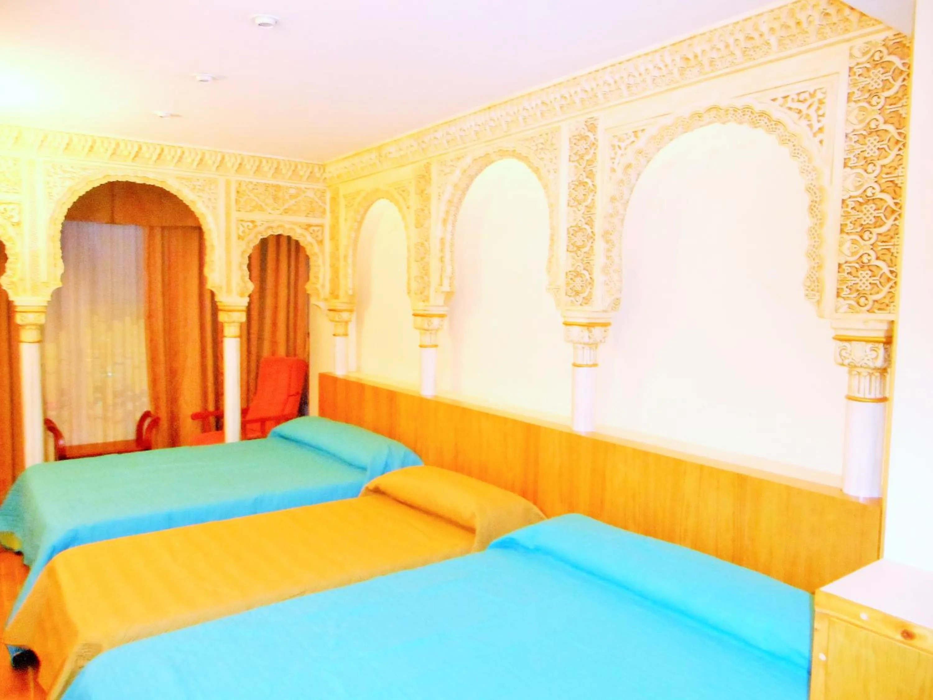 Bed in Martin House & Granada