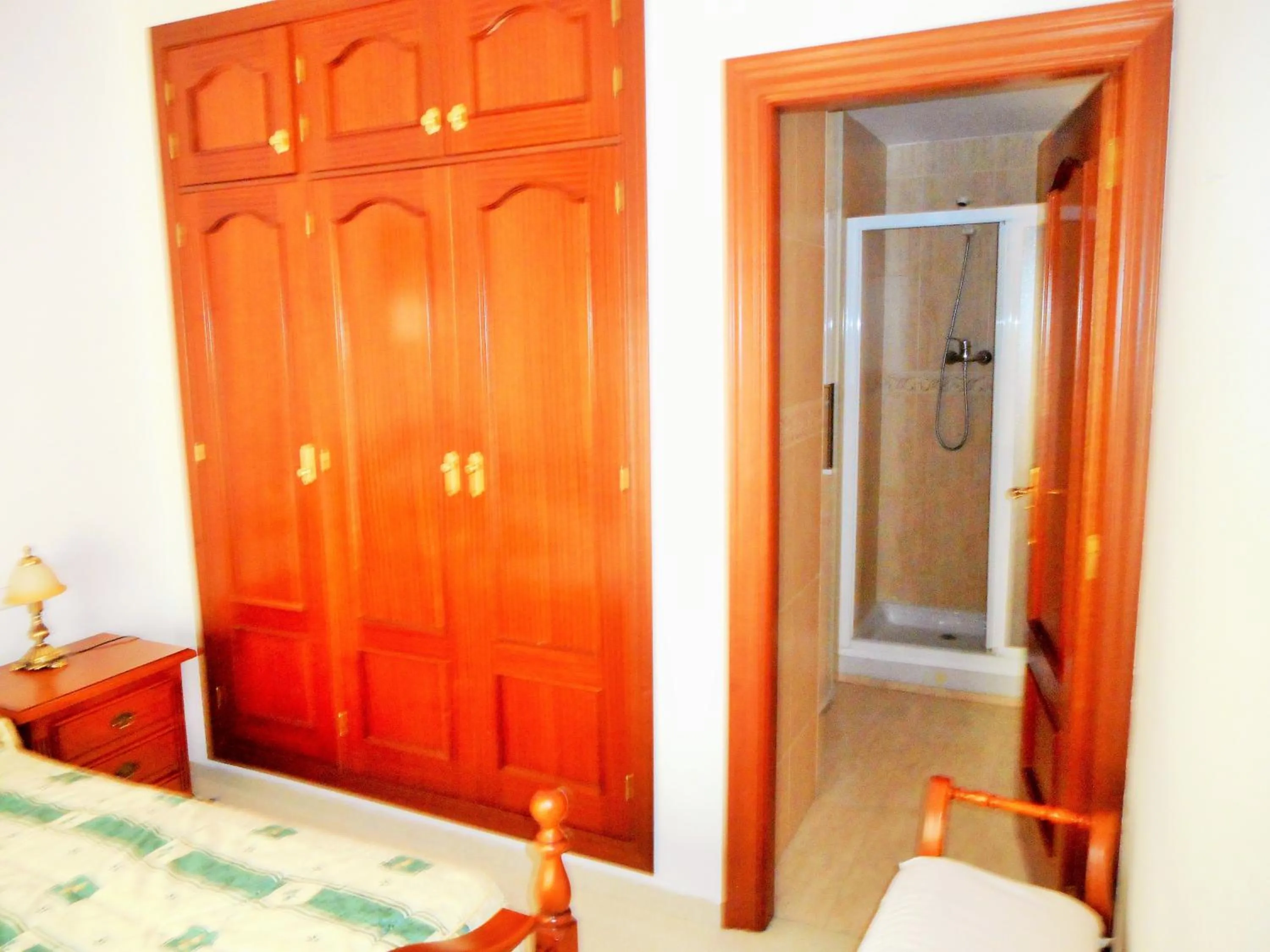 Bedroom, Bed in Martin House & Granada