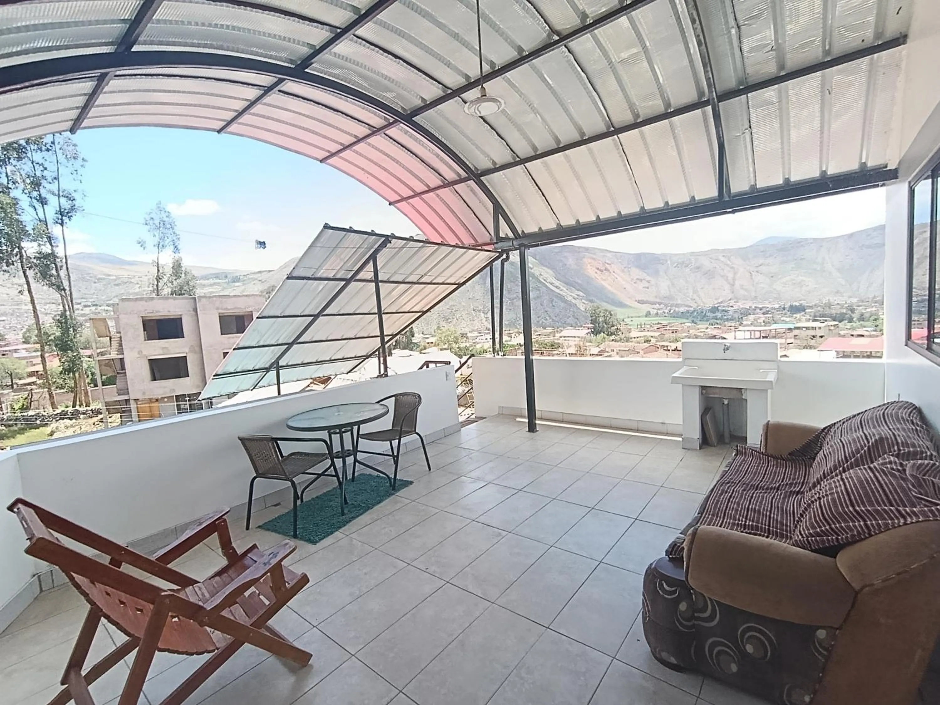 Hostal Ayllu con cochera