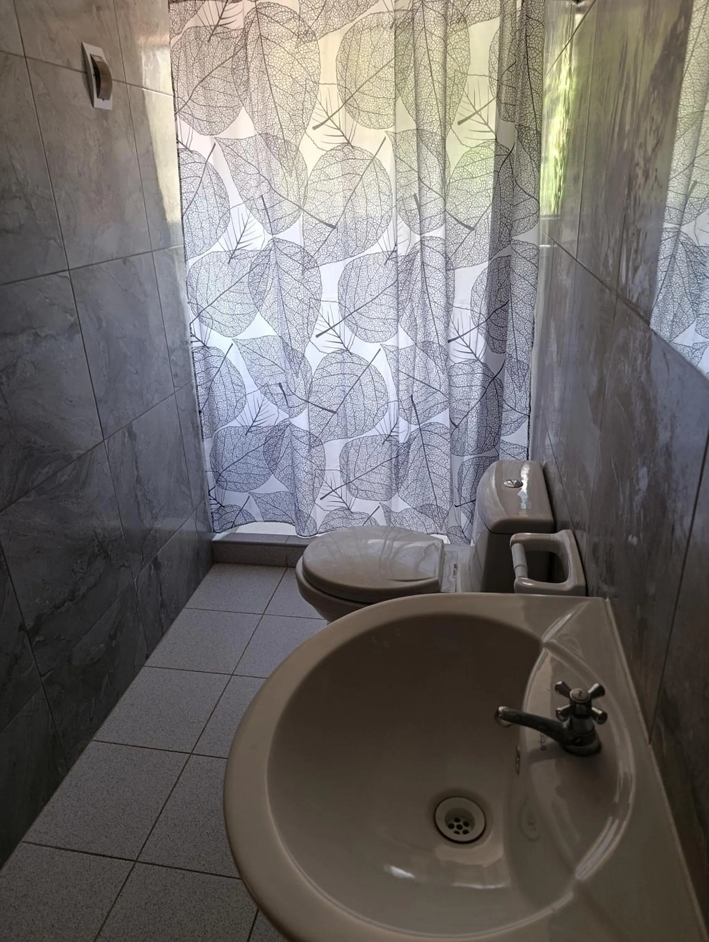 Hostal Ayllu con cochera