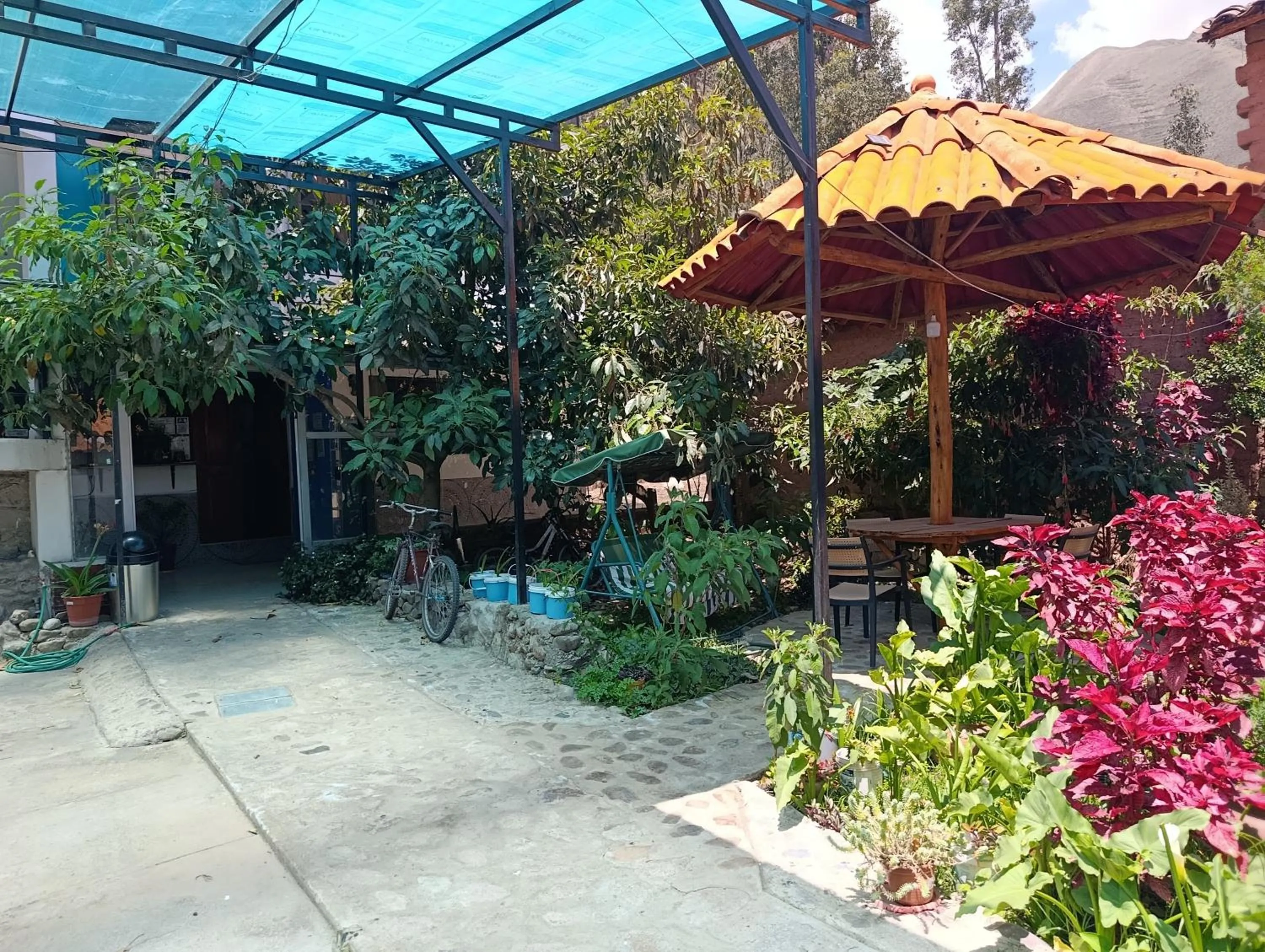 Hostal Ayllu con cochera