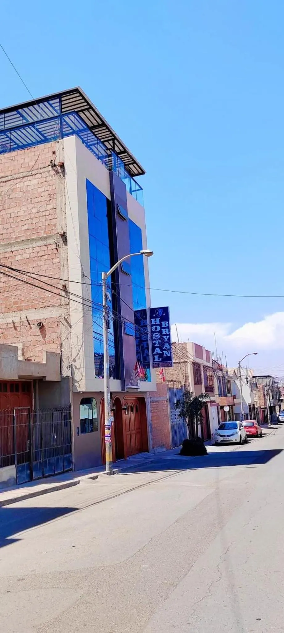 Property building in Hostal Bryan