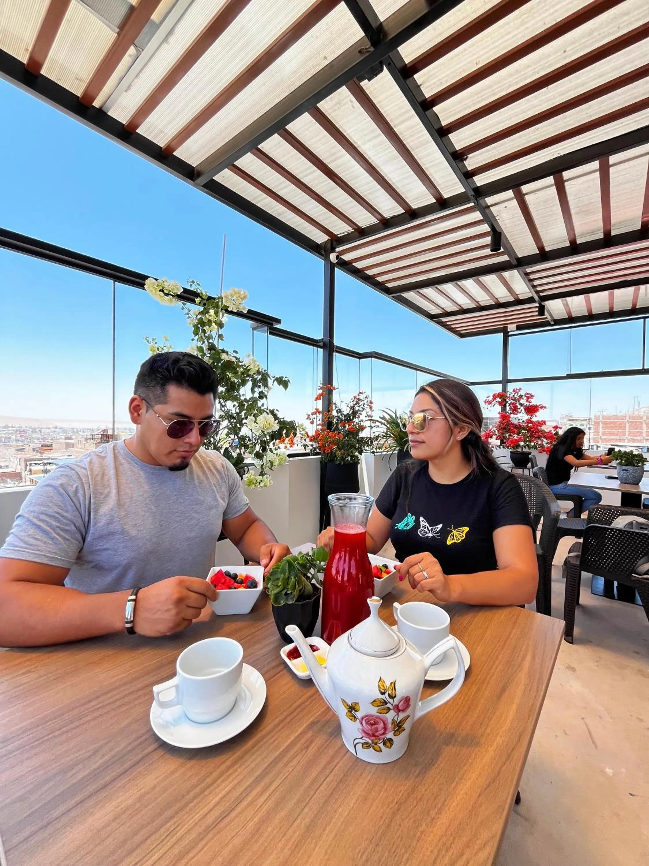 Coffee/tea facilities in Hostal Bryan