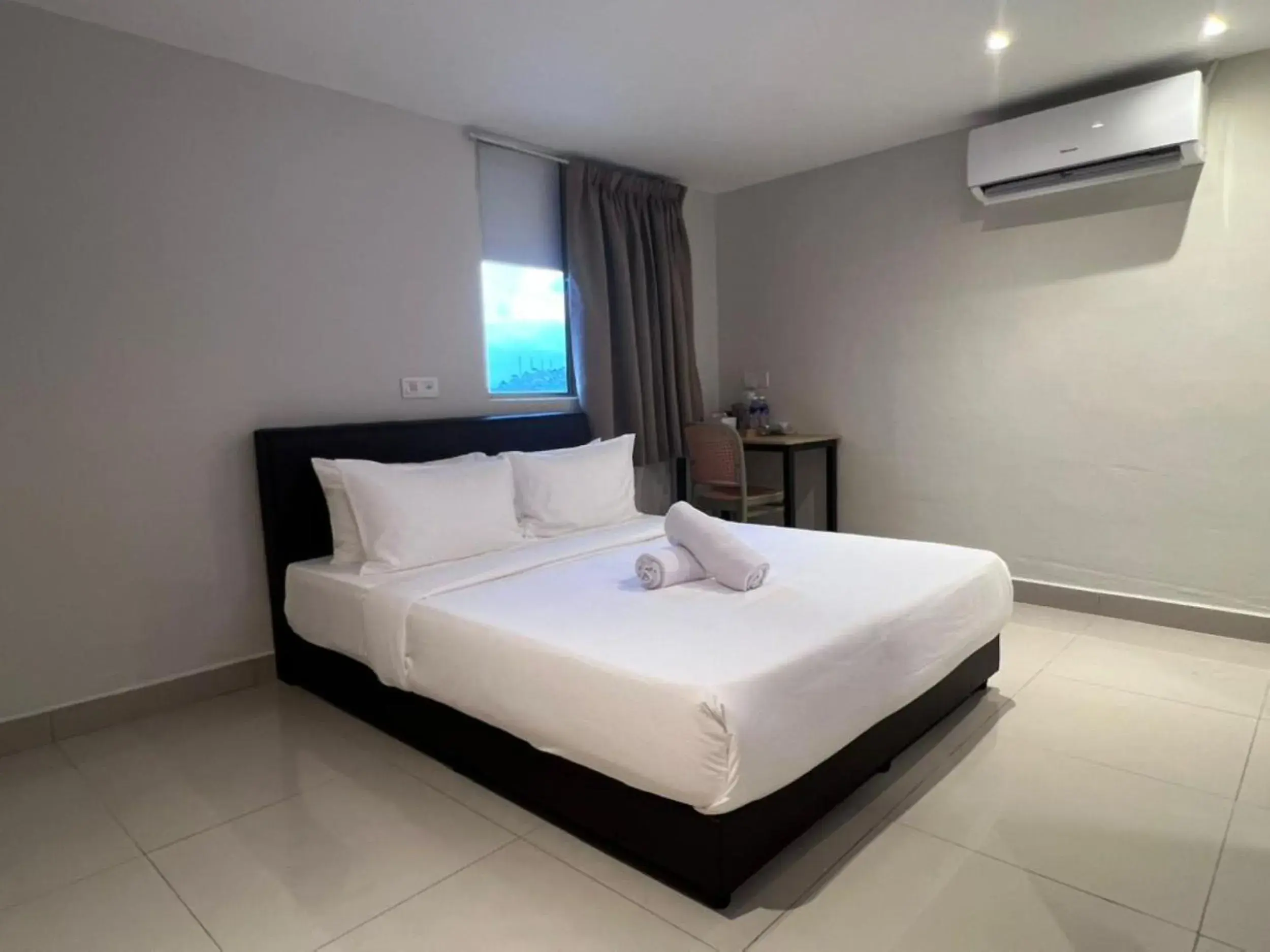 Swing & Pillows - Kajang, Selangor Swing & Pillows - Kajang, Selangor