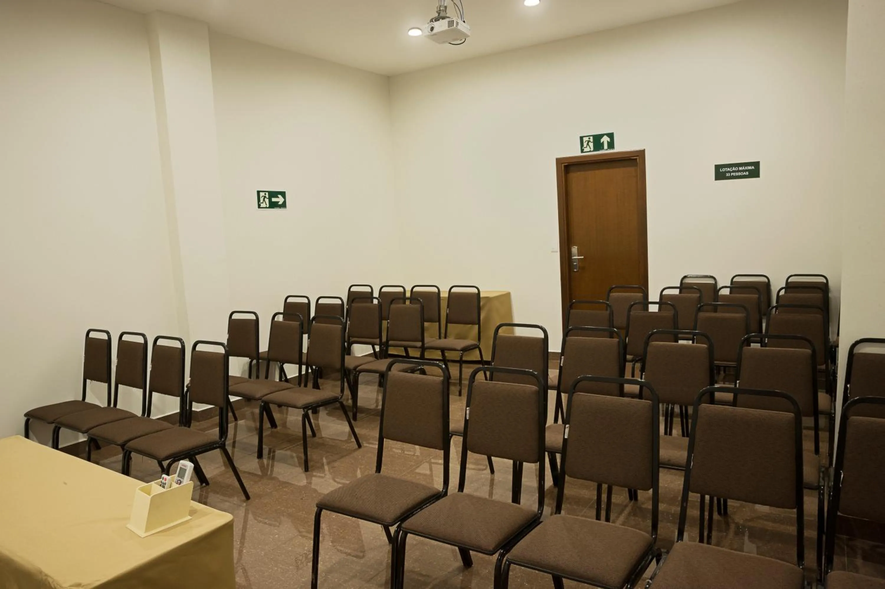 Tryp by Wyndham Varginha Cafe Royal