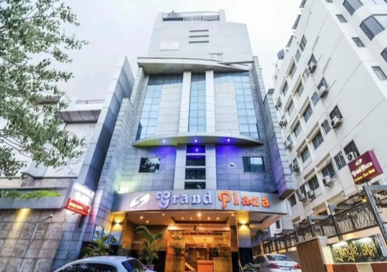 HOTEL GRAND PLAZzA HOTEL GRAND PLAZzA